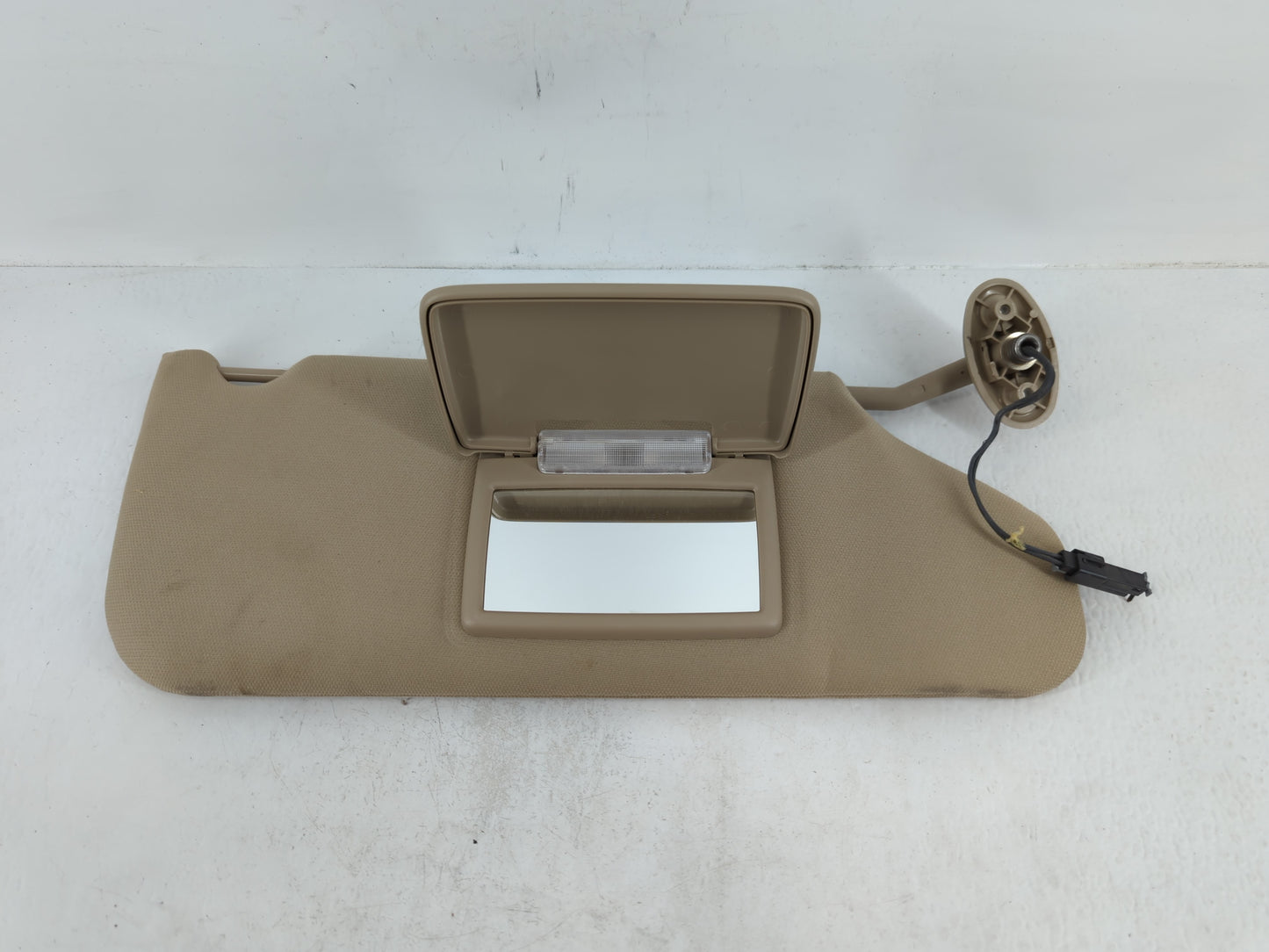 2011-2014 Chrysler 200 Sun Visor Shade Replacement Passenger Right Mirror Fits Fits 2011 2012 2013 2014 OEM Used Auto Parts 