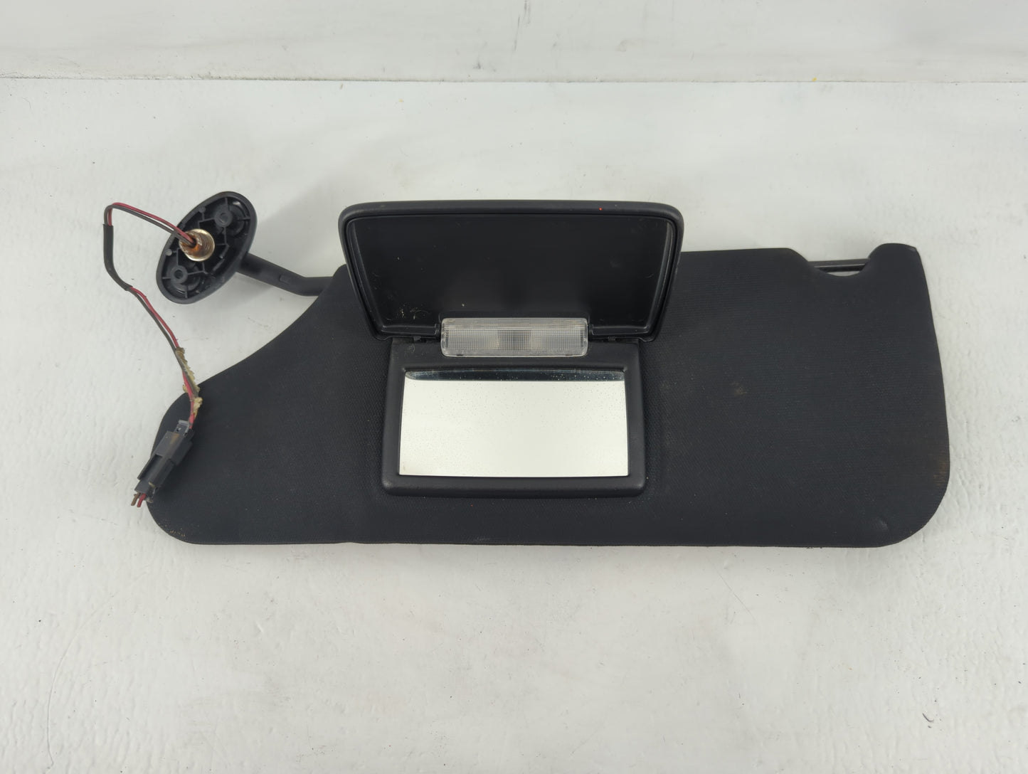 2011-2014 Chrysler 200 Sun Visor Shade Replacement Driver Left Mirror Fits Fits 2011 2012 2013 2014 OEM Used Auto Parts - Oe