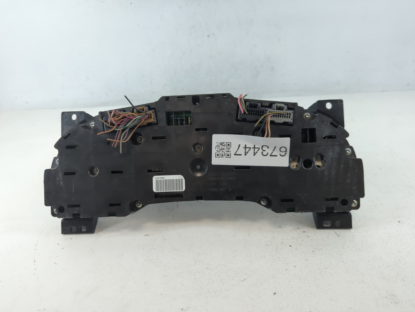 2011-2014 Chrysler 200 Instrument Cluster Speedometer Gauges P/N:P56046514AH Fits Fits 2011 2012 2013 2014 OEM Used Auto Par