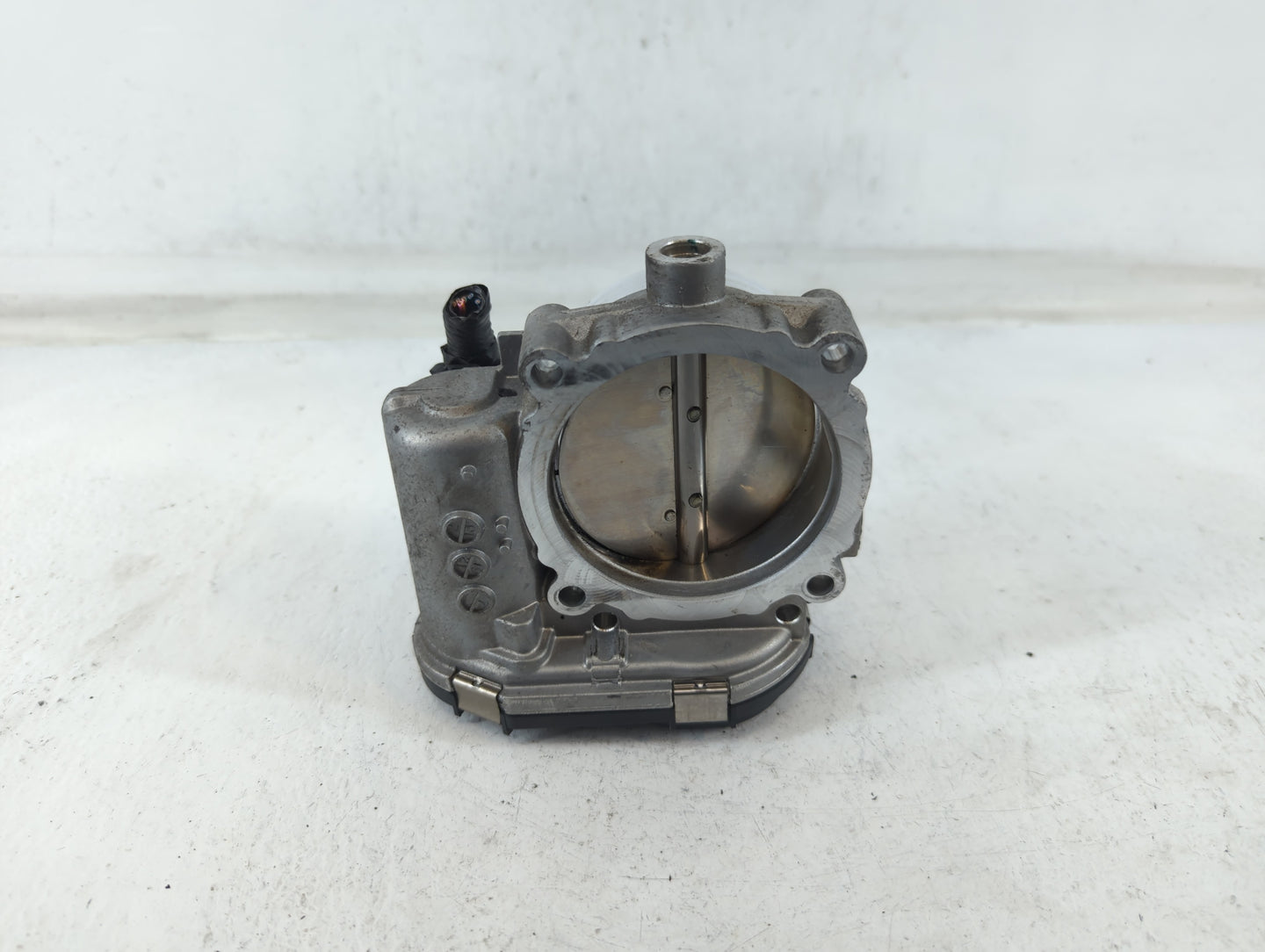 2011-2017 Chrysler 200 Throttle Body P/N:0 280 750 770 05184349AC Fits OEM Used Auto Parts - Oemusedautoparts1.com