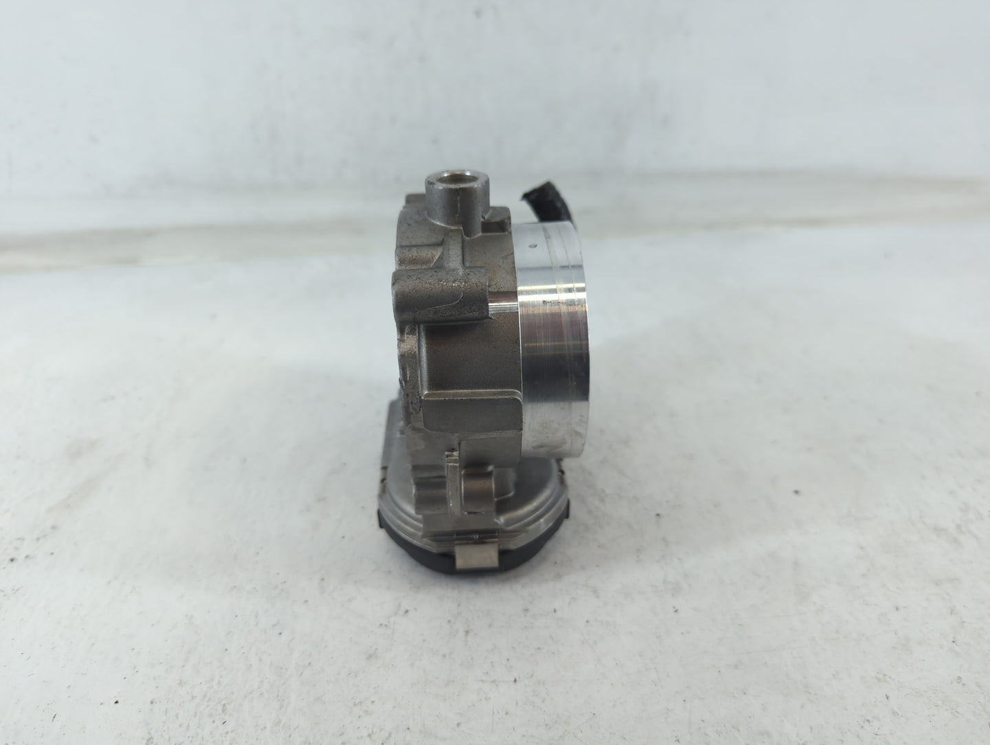 2011-2017 Chrysler 200 Throttle Body P/N:0 280 750 770 05184349AC Fits OEM Used Auto Parts - Oemusedautoparts1.com