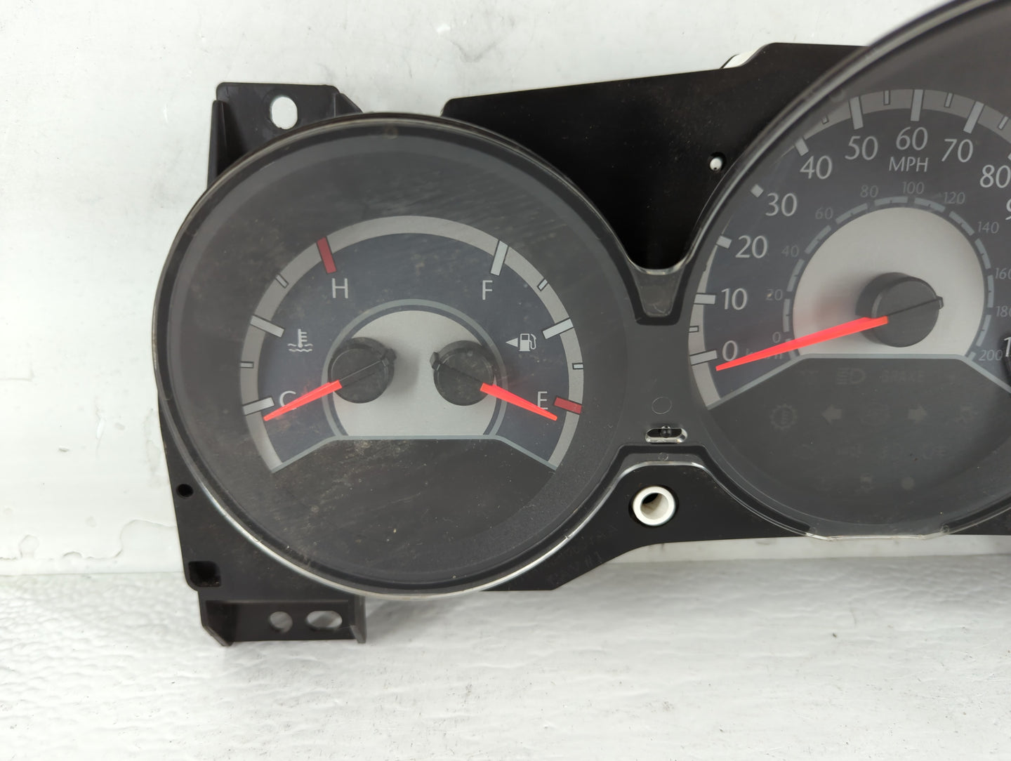 2011-2014 Chrysler 200 Instrument Cluster Speedometer Gauges P/N:P56046514AH Fits Fits 2011 2012 2013 2014 OEM Used Auto Par