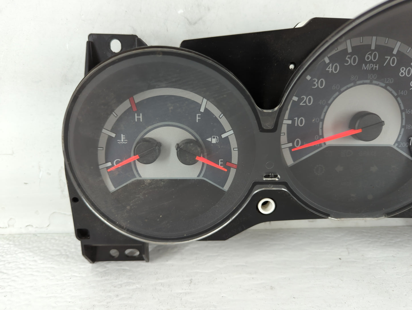 2011-2014 Chrysler 200 Instrument Cluster Speedometer Gauges P/N:P56046514AH Fits Fits 2011 2012 2013 2014 OEM Used Auto Par