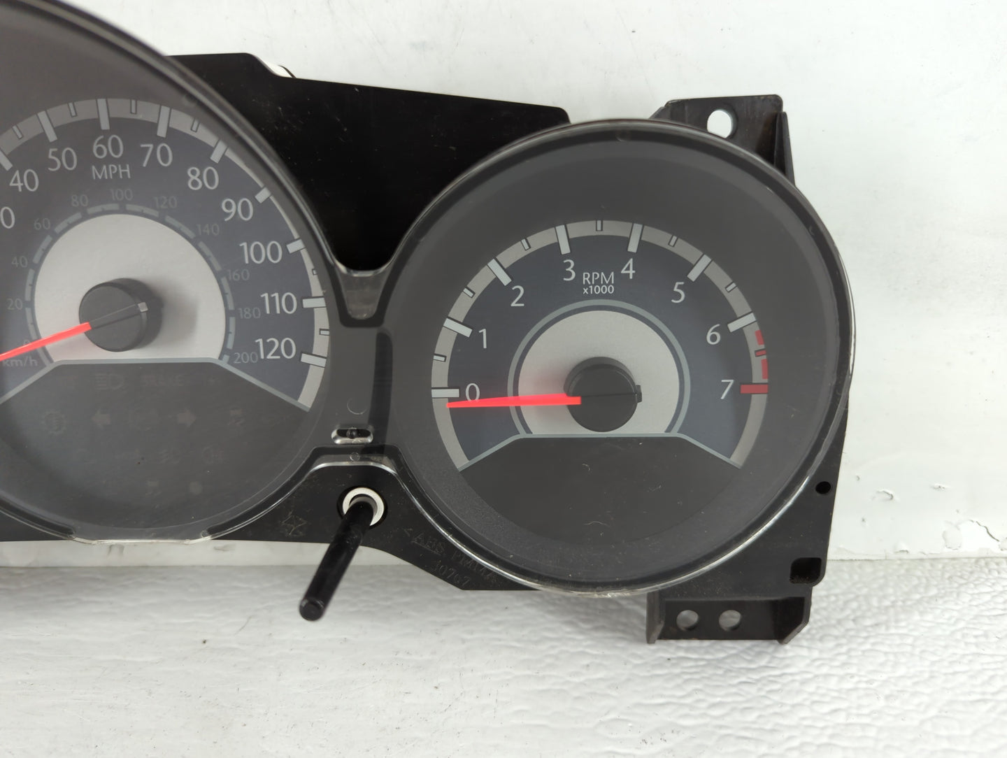 2011-2014 Chrysler 200 Instrument Cluster Speedometer Gauges P/N:P56046514AH Fits Fits 2011 2012 2013 2014 OEM Used Auto Par