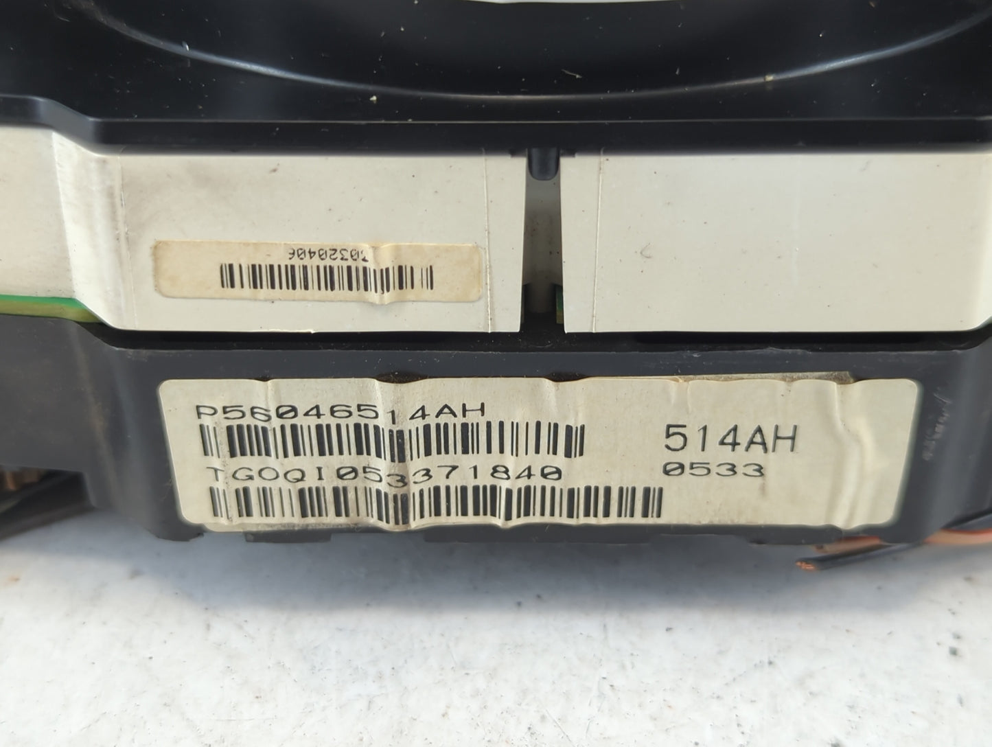 2011-2014 Chrysler 200 Instrument Cluster Speedometer Gauges P/N:P56046514AH Fits Fits 2011 2012 2013 2014 OEM Used Auto Par