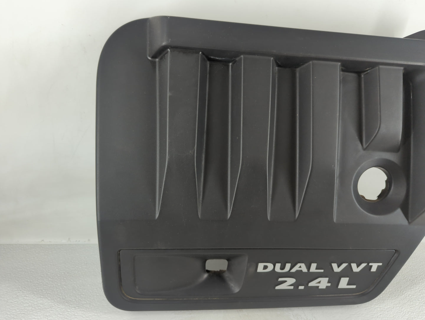2013 Chrysler 200 Engine Cover - Oemusedautoparts1.com