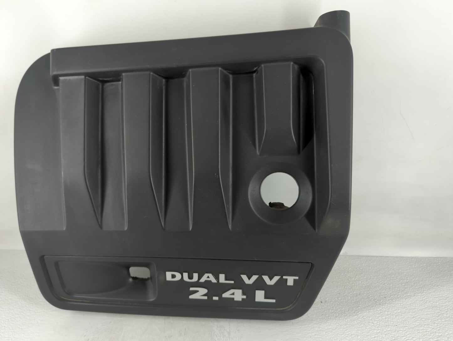 2013 Chrysler 200 Engine Cover - Oemusedautoparts1.com