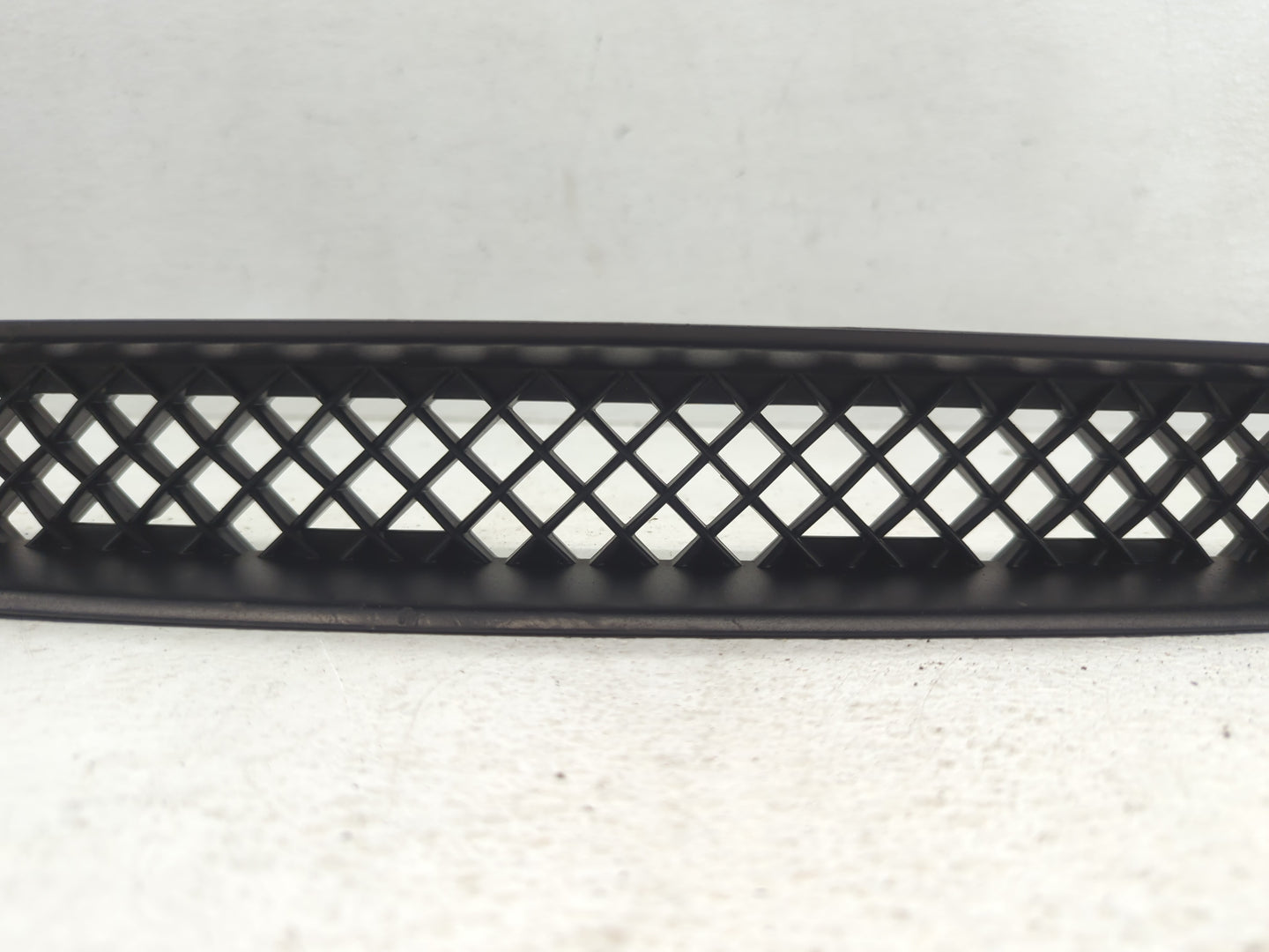 2011-2014 Chrysler 200 Front Grille Bumper Not Included - Oemusedautoparts1.com