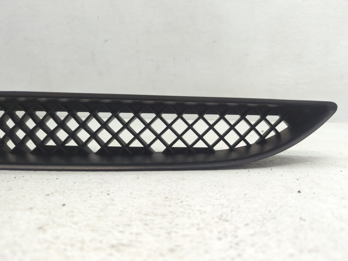 2011-2014 Chrysler 200 Front Grille Bumper Not Included - Oemusedautoparts1.com