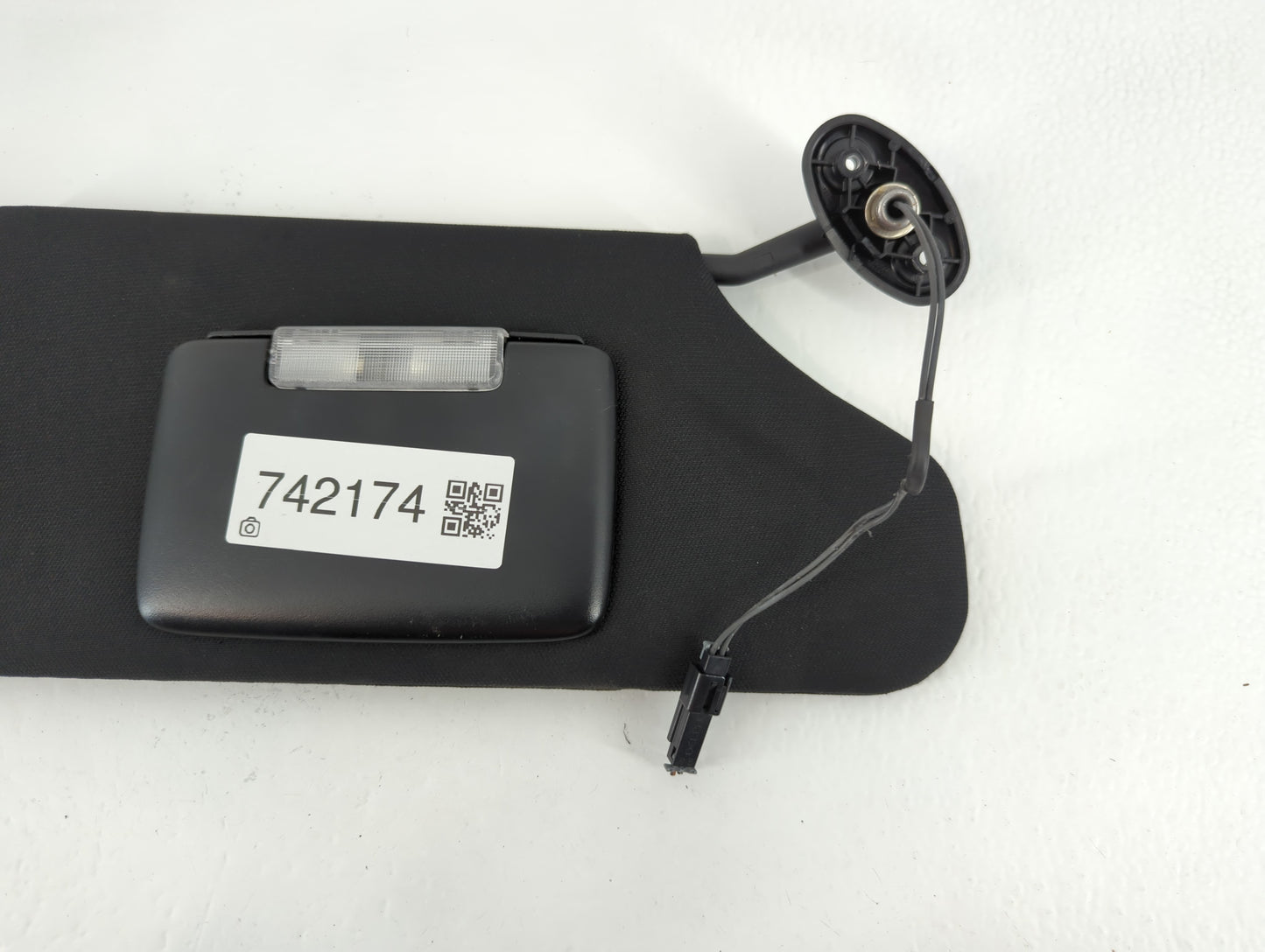 2011-2014 Chrysler 200 Sun Visor Shade Replacement Passenger Right Mirror Fits Fits 2011 2012 2013 2014 OEM Used Auto Parts 