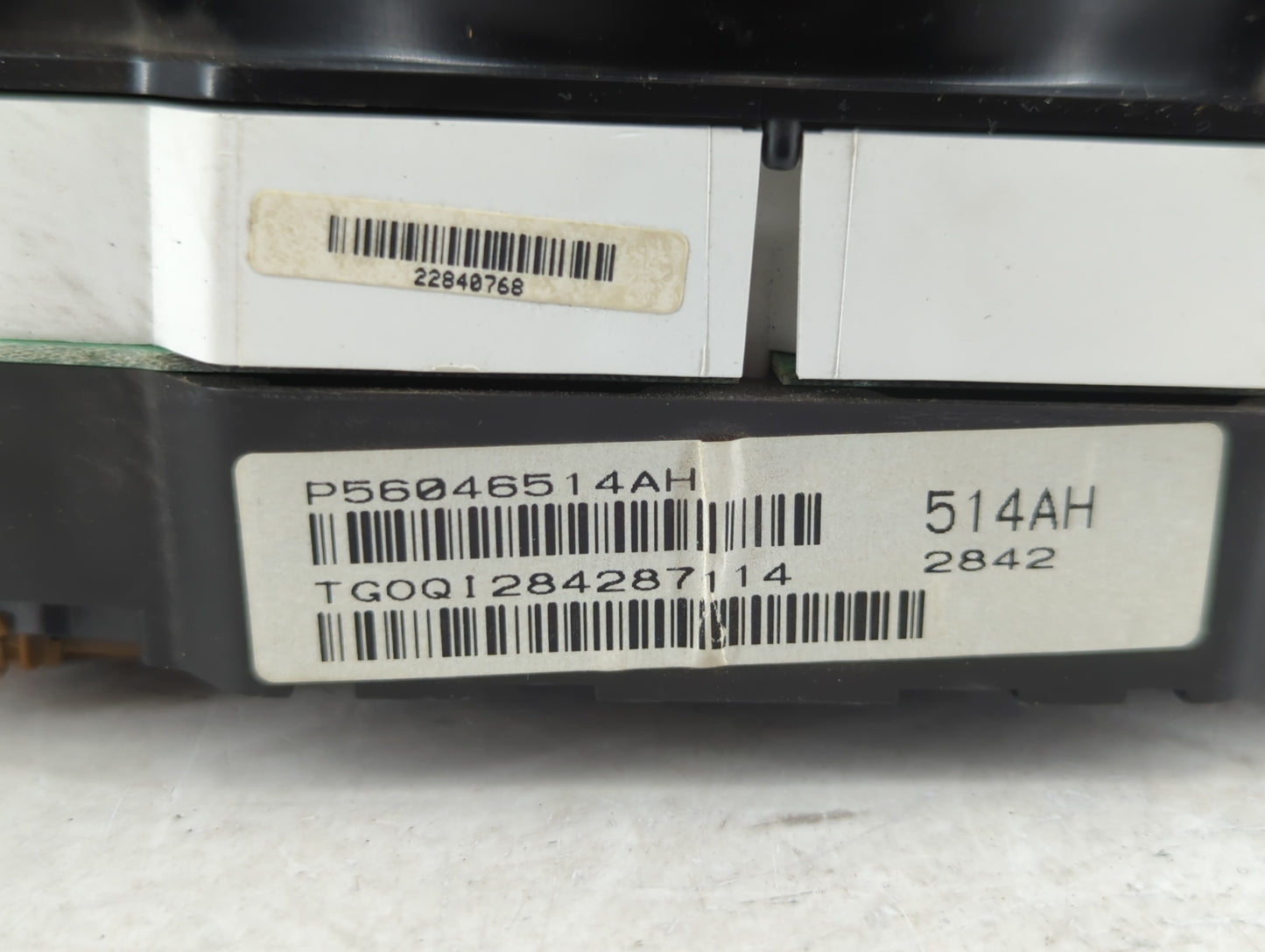 2011-2014 Chrysler 200 Instrument Cluster Speedometer Gauges P/N:P56046514AH Fits Fits 2011 2012 2013 2014 OEM Used Auto Par