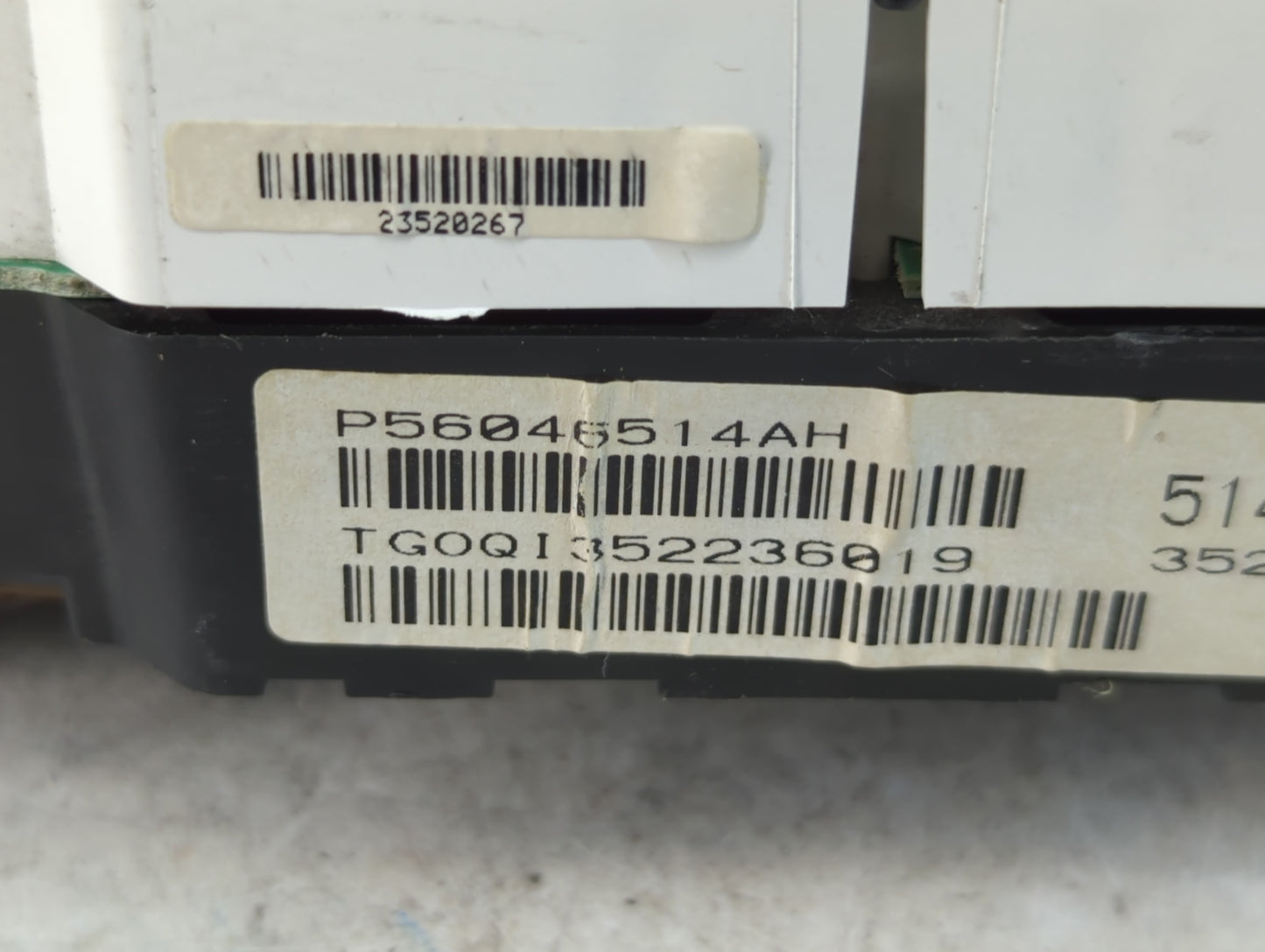 2011-2014 Chrysler 200 Instrument Cluster Speedometer Gauges P/N:P56046514AH Fits Fits 2011 2012 2013 2014 OEM Used Auto Par