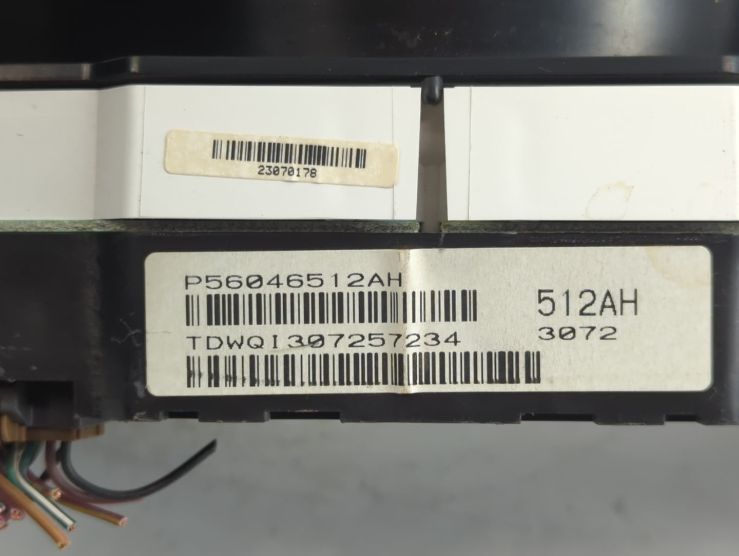 2011-2014 Chrysler 200 Instrument Cluster Speedometer Gauges P/N:P56046514AH Fits Fits 2011 2012 2013 2014 OEM Used Auto Par