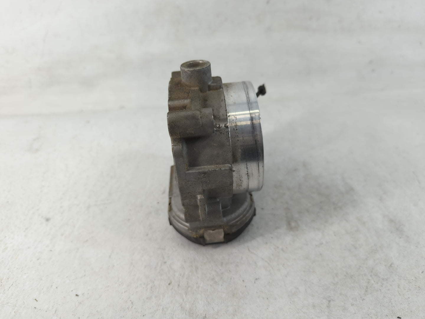 2011-2017 Chrysler 200 Throttle Body P/N:05184349AC Fits Fits 2011 2012 2013 2014 2015 2016 2017 2018 2019 2020 2021 2022 OE