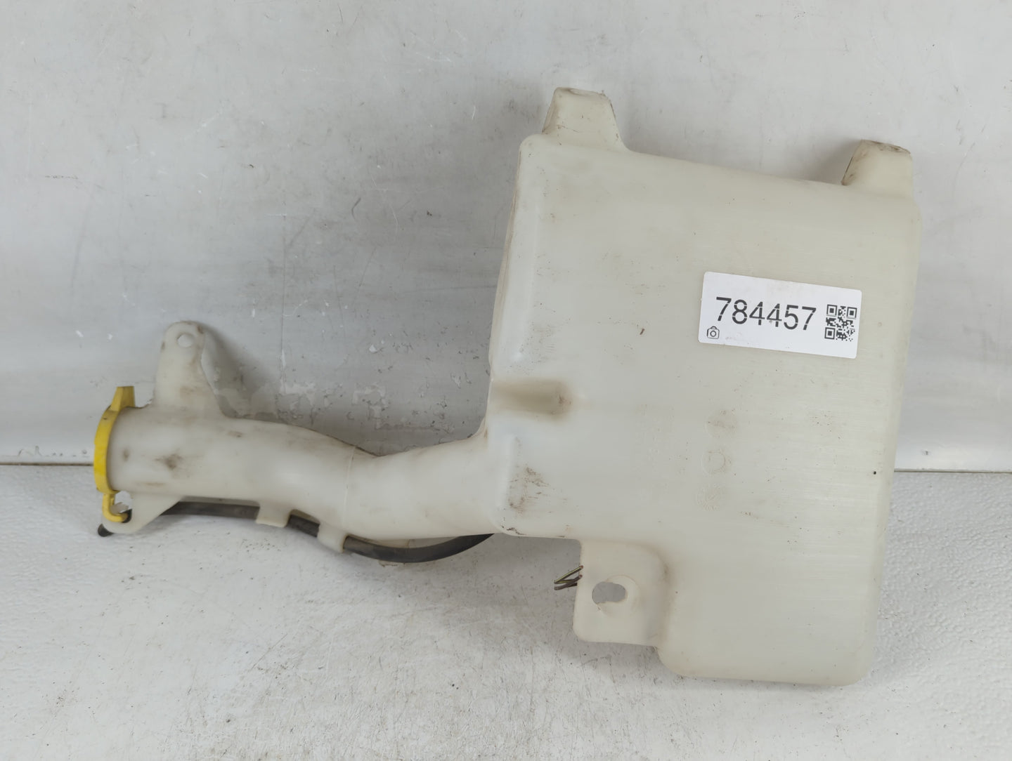 2011-2014 Chrysler 200 Windshield Washer Fluid Reservoir Bottle Oem - Oemusedautoparts1.com