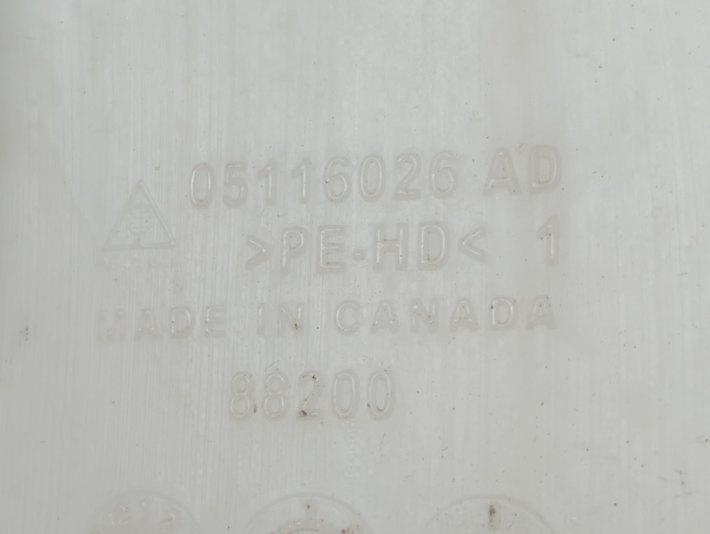 2011-2014 Chrysler 200 Windshield Washer Fluid Reservoir Bottle Oem - Oemusedautoparts1.com