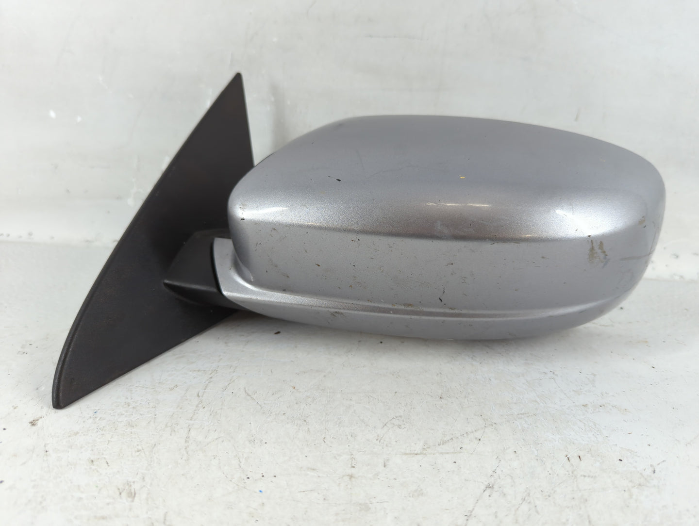 2013 Chrysler 200 Driver Side View Mirror - Left Door Mirror OEM Used - Oemusedautoparts1.com
