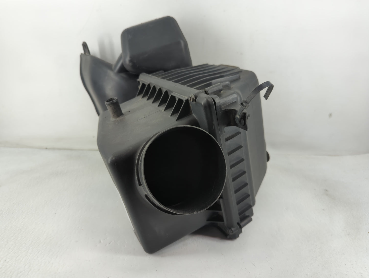 2013 Chrysler 200 Engine Cover - Oemusedautoparts1.com