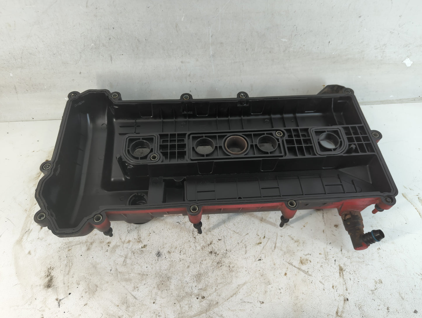 2013 Chrysler 200 Driver Left Cylinder Head Valve Cover P/N:0909082612 Fits OEM Used Auto Parts - Oemusedautoparts1.com