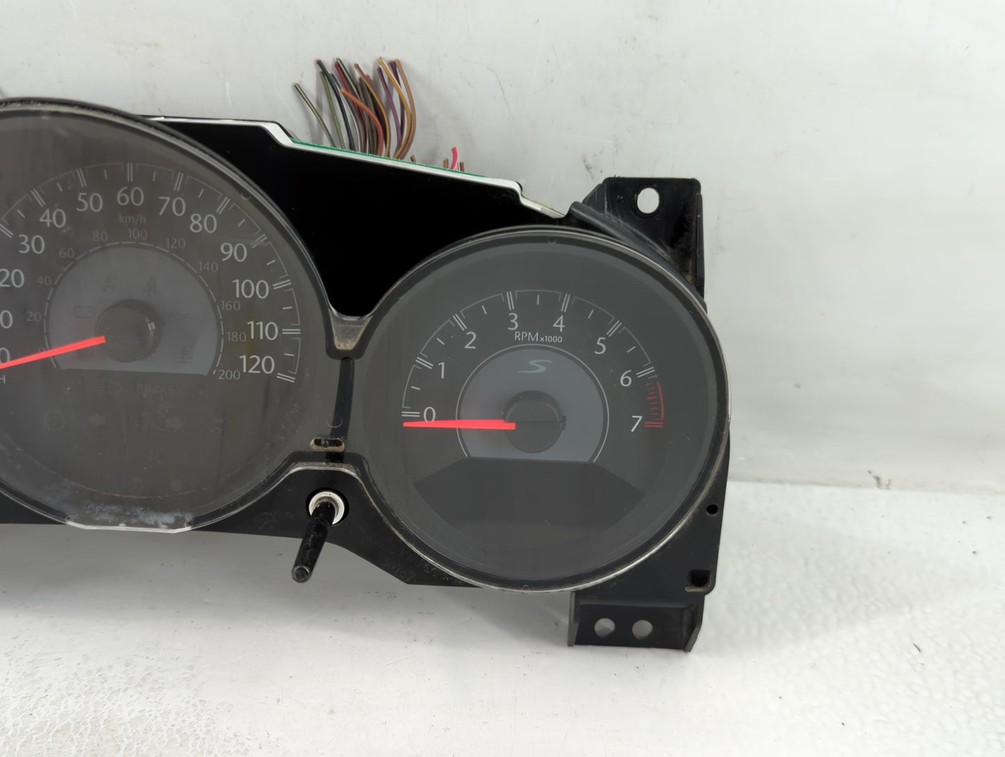 2011-2014 Chrysler 200 Instrument Cluster Speedometer Gauges P/N:P56046911AE Fits Fits 2011 2012 2013 2014 OEM Used Auto Par