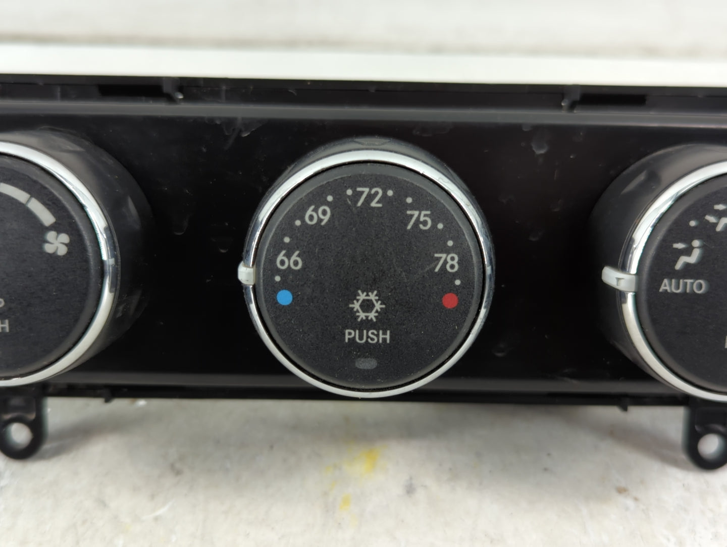 2011-2014 Chrysler 200 Climate Control Module Temperature AC/Heater Replacement P/N:P55111888AI Fits Fits 2010 2011 2012 201