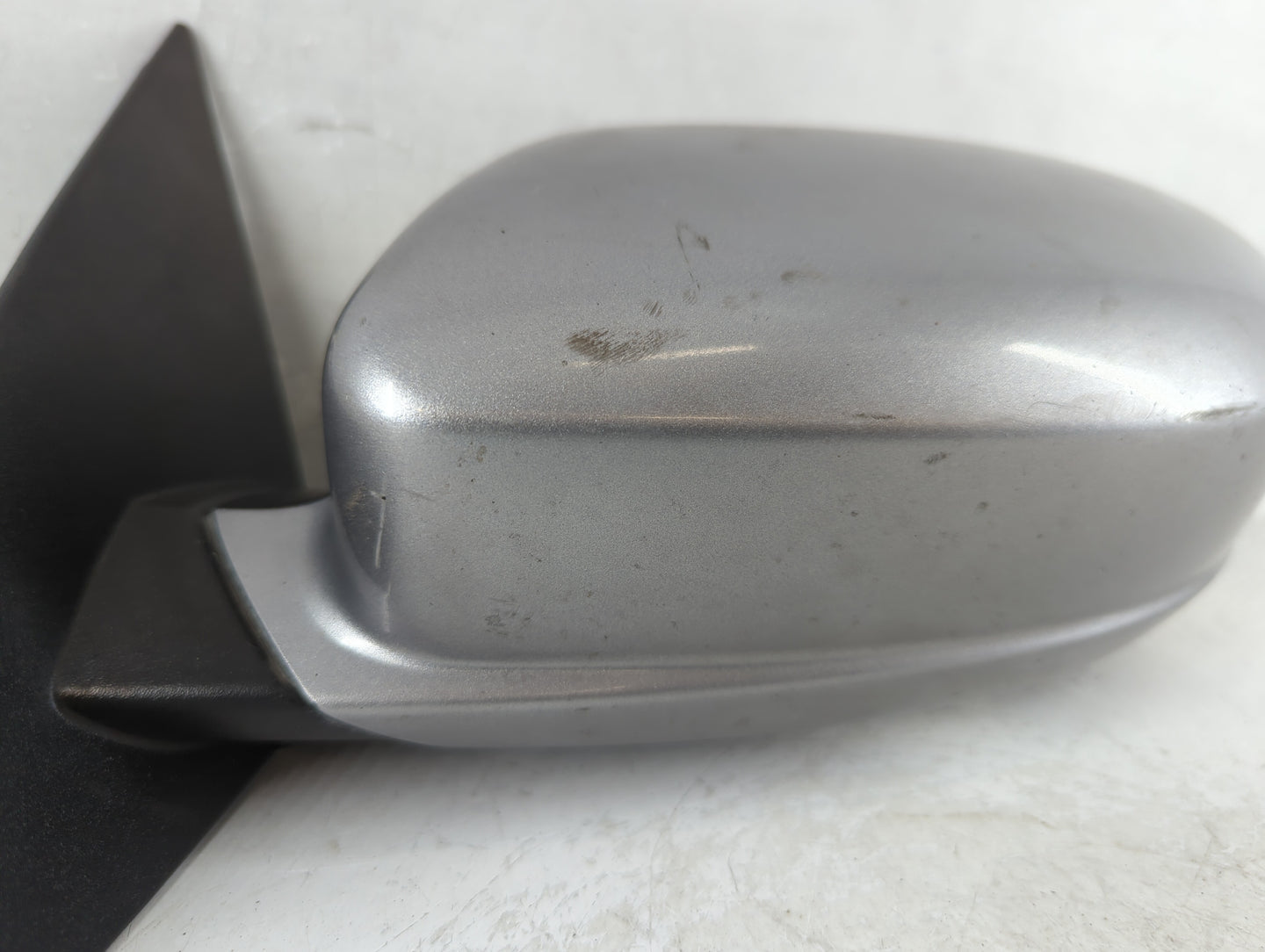 2011-2014 Chrysler 200 Driver Side View Mirror - Left Door Mirror OEM Used - Oemusedautoparts1.com