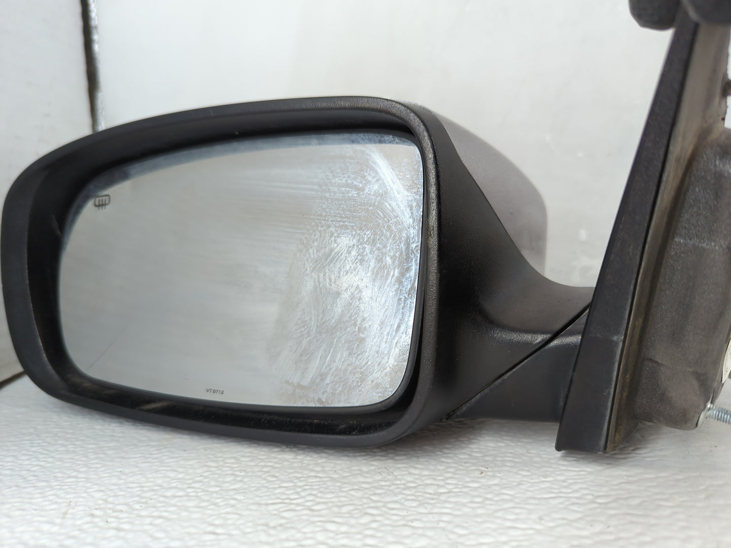 2011-2014 Chrysler 200 Driver Side View Mirror - Left Door Mirror OEM Used - Oemusedautoparts1.com