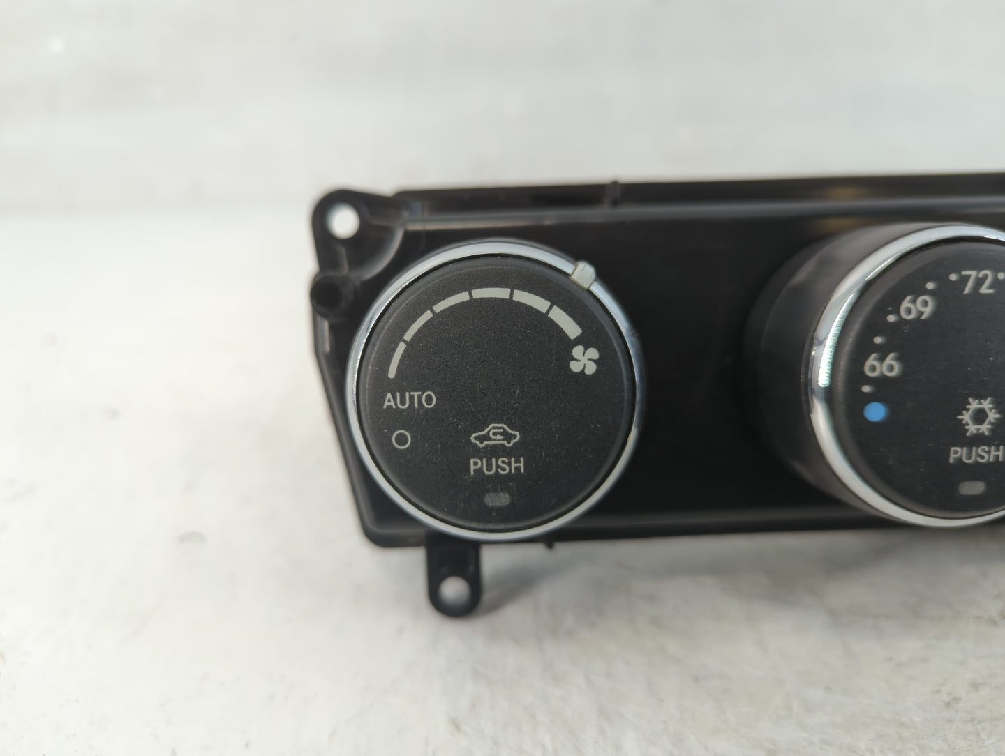 2011-2014 Chrysler 200 Climate Control Module Temperature AC/Heater Replacement P/N:P5111888AI Fits Fits 2011 2012 2013 2014