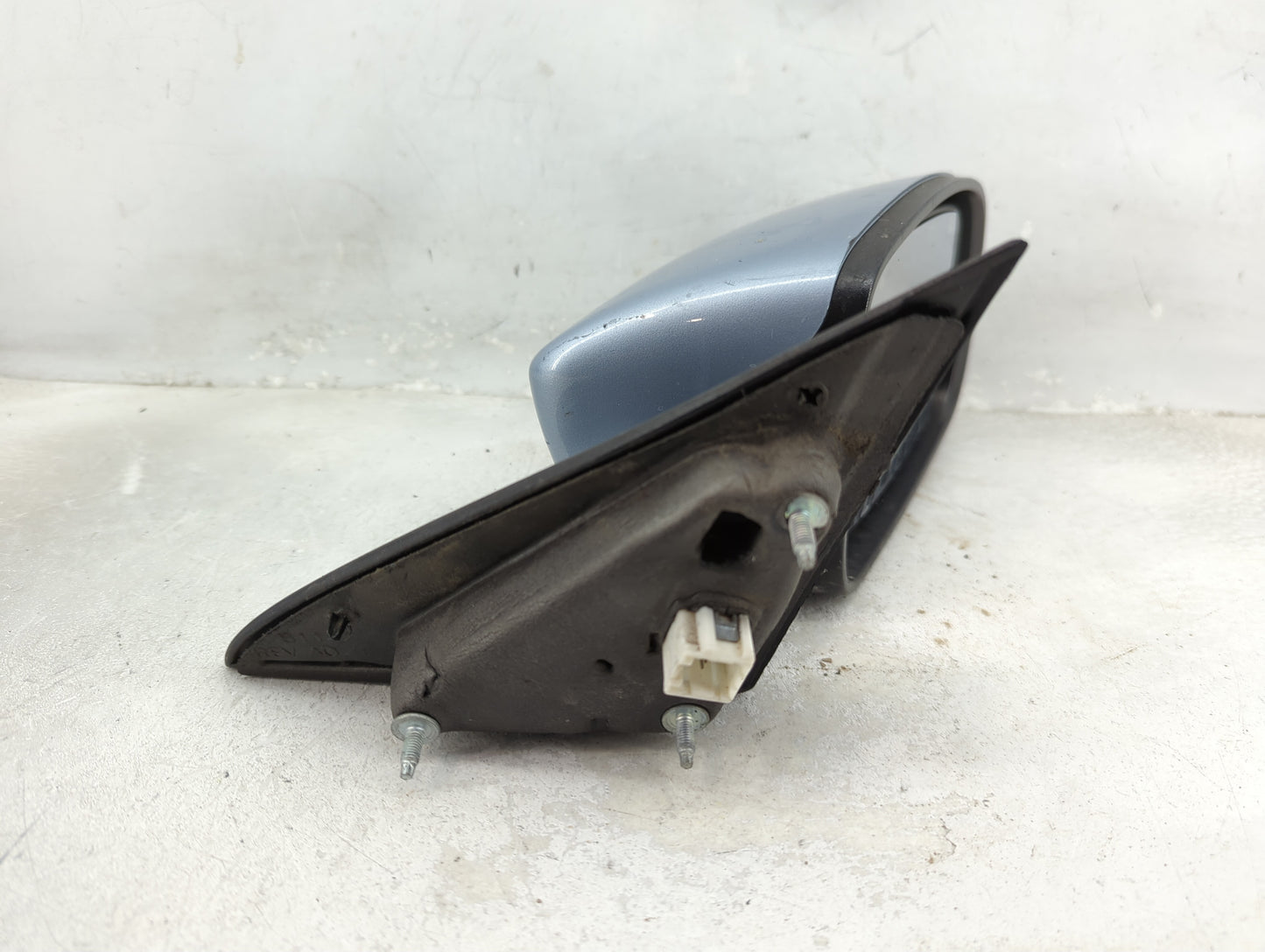 2011-2014 Chrysler 200 Passenger Side View Mirror - Right Door Mirror OEM Used - Oemusedautoparts1.com