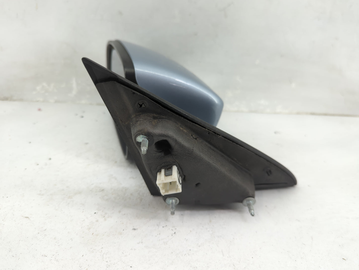 2011-2014 Chrysler 200 Driver Side View Mirror - Left Door Mirror OEM Used - Oemusedautoparts1.com