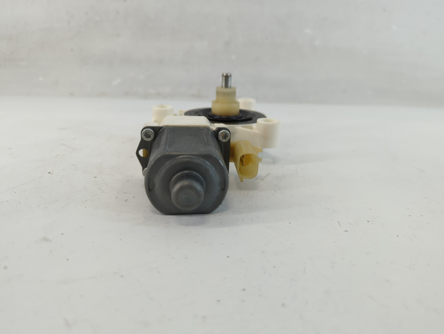 2011-2014 Chrysler 200 Driver Rear Left Power Window Motor - Oemusedautoparts1.com