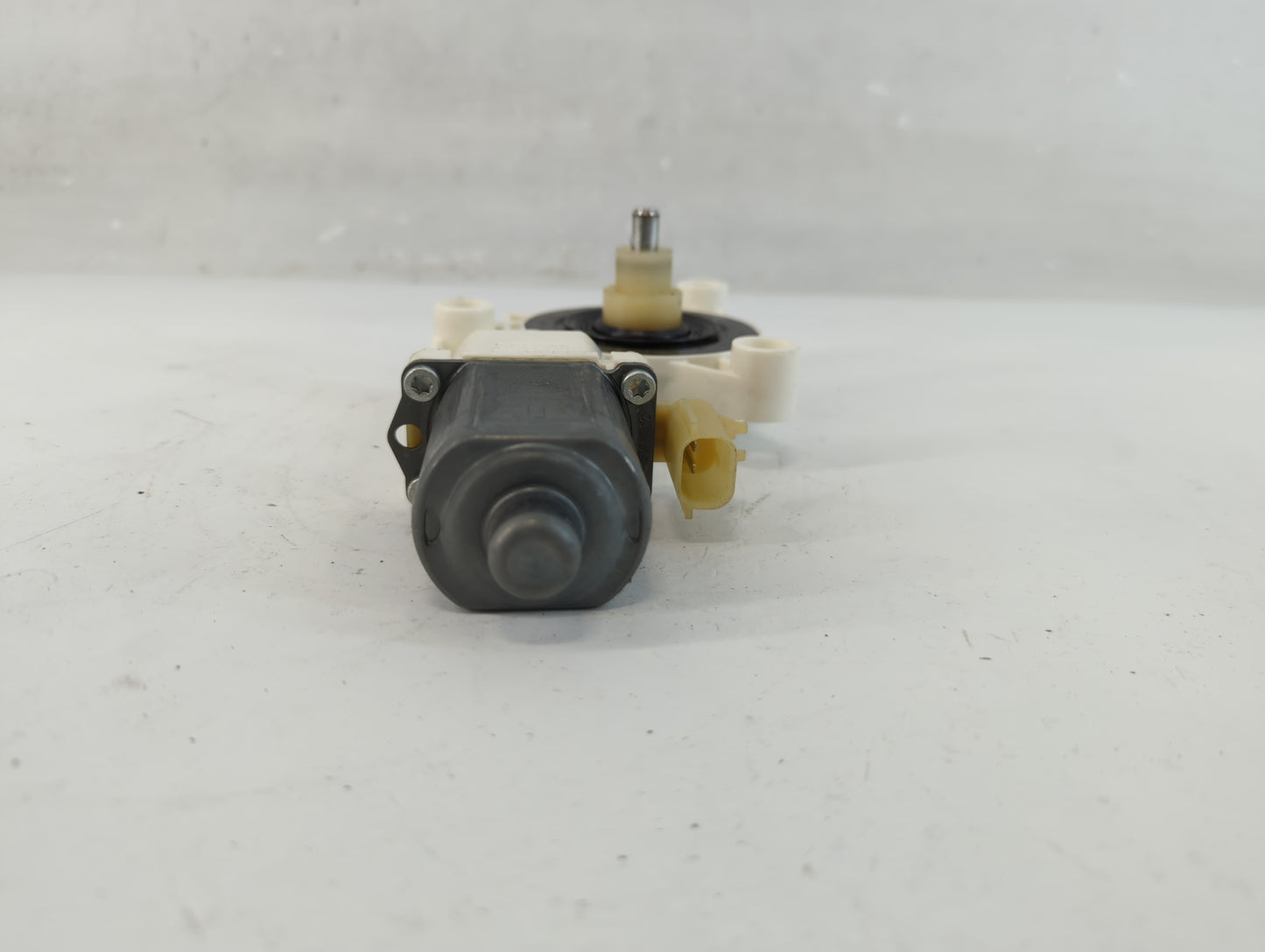 2011-2014 Chrysler 200 Driver Rear Left Power Window Motor - Oemusedautoparts1.com