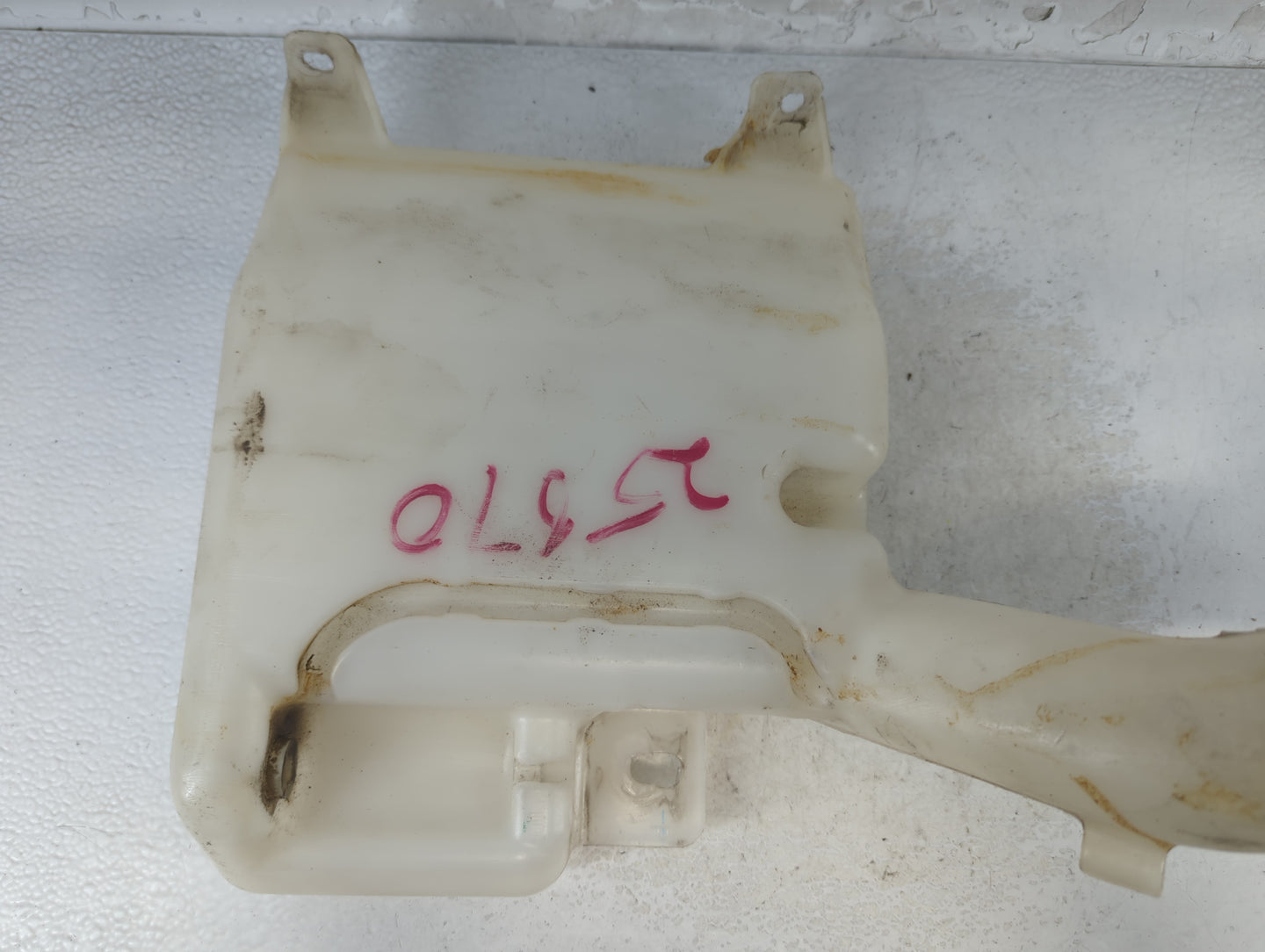 2011-2014 Chrysler 200 Radiator Coolant Overflow Expansion Tank Bottle - Oemusedautoparts1.com