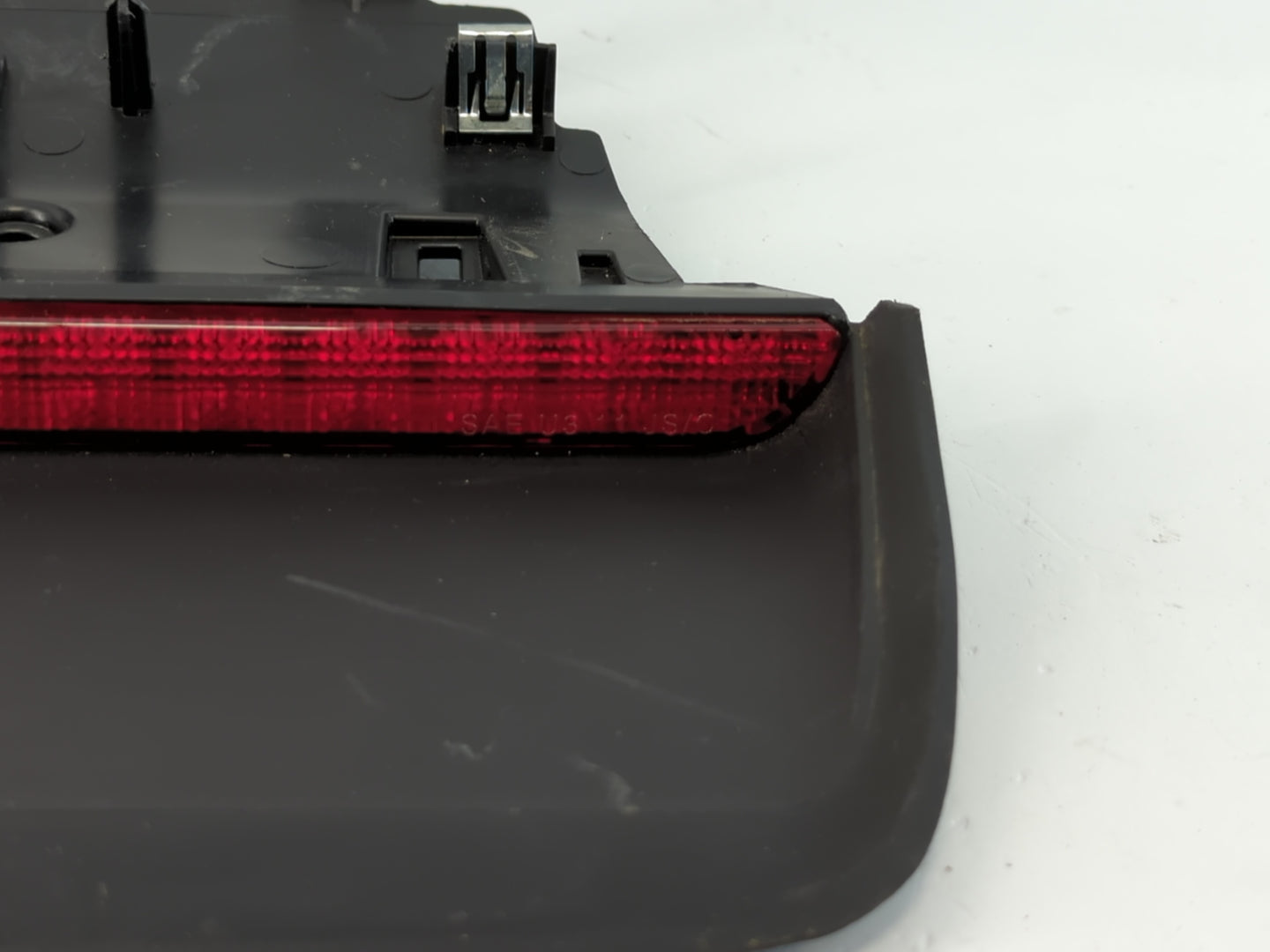 2013 Chrysler 200 Third Brake Light Tail Light Fits OEM Used Auto Parts - Oemusedautoparts1.com