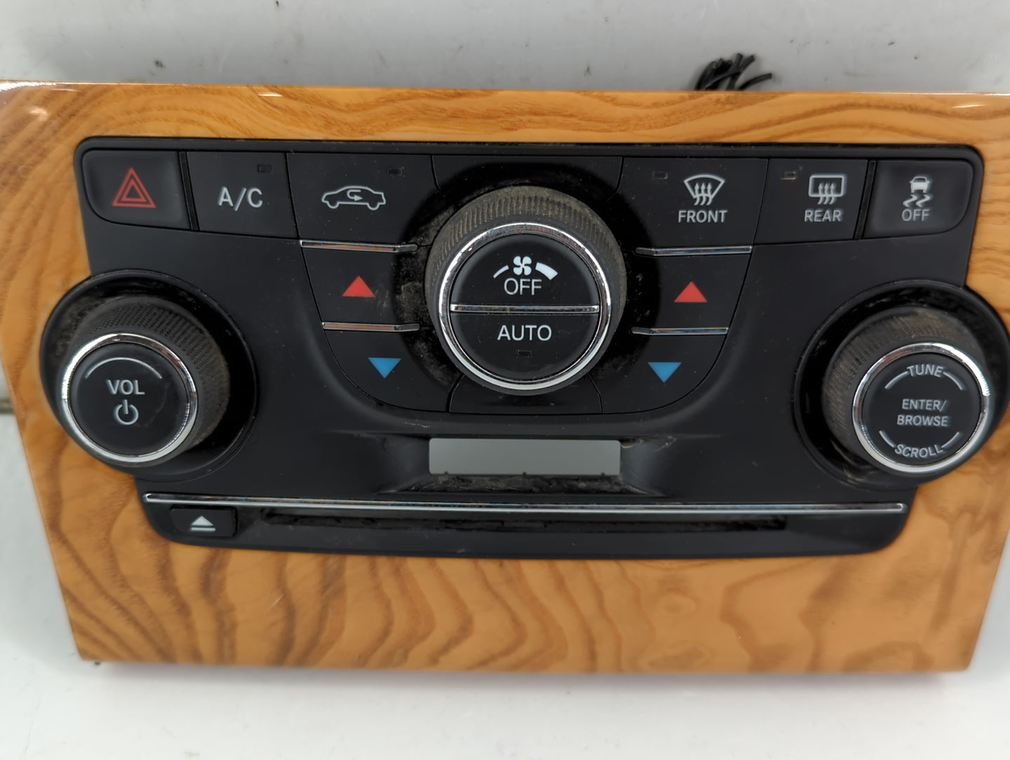 2013-2014 Chrysler 300 Climate Control Module Temperature AC/Heater Replacement P/N:1VD68AAAAA Fits Fits 2013 2014 OEM Used 