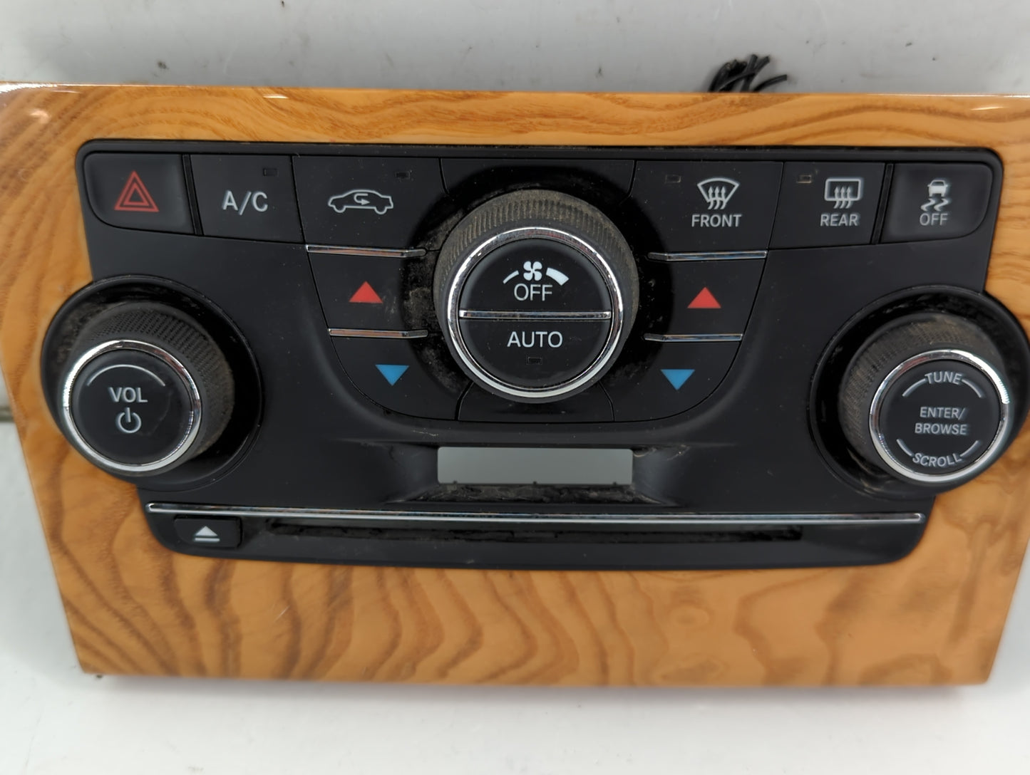 2013-2014 Chrysler 300 Climate Control Module Temperature AC/Heater Replacement P/N:1VD68AAAAA Fits Fits 2013 2014 OEM Used 