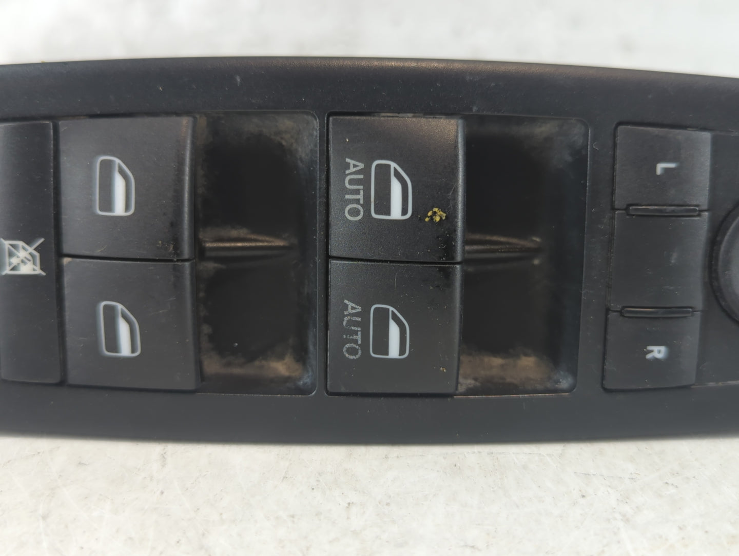 2013-2014 Chrysler 300 Master Power Window Switch Replacement Driver Side Left P/N:68139805AB Fits Fits 2013 2014 2018 2019 