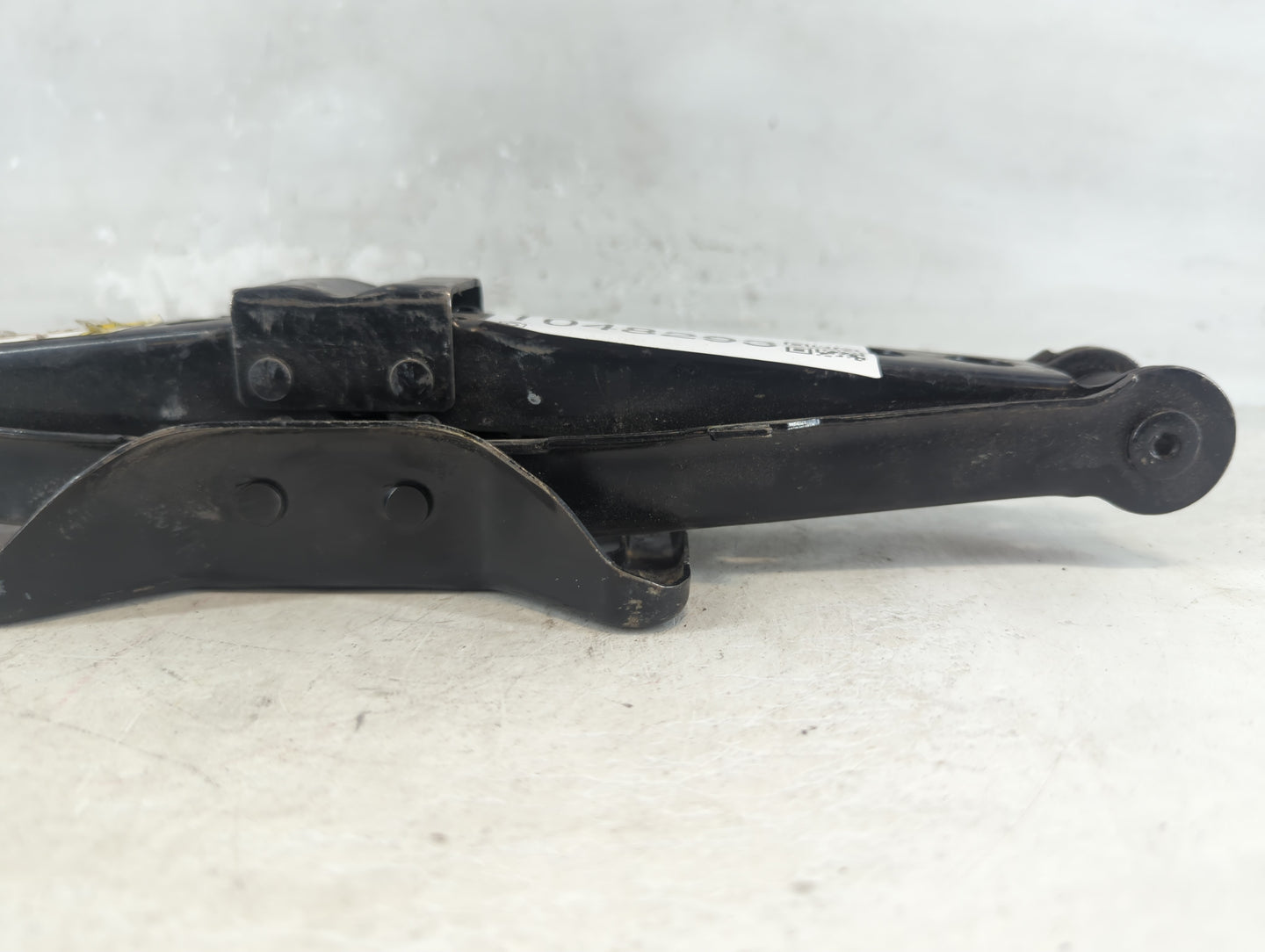 2013 Chrysler 300 Spare Scissor Car Jack - Oemusedautoparts1.com