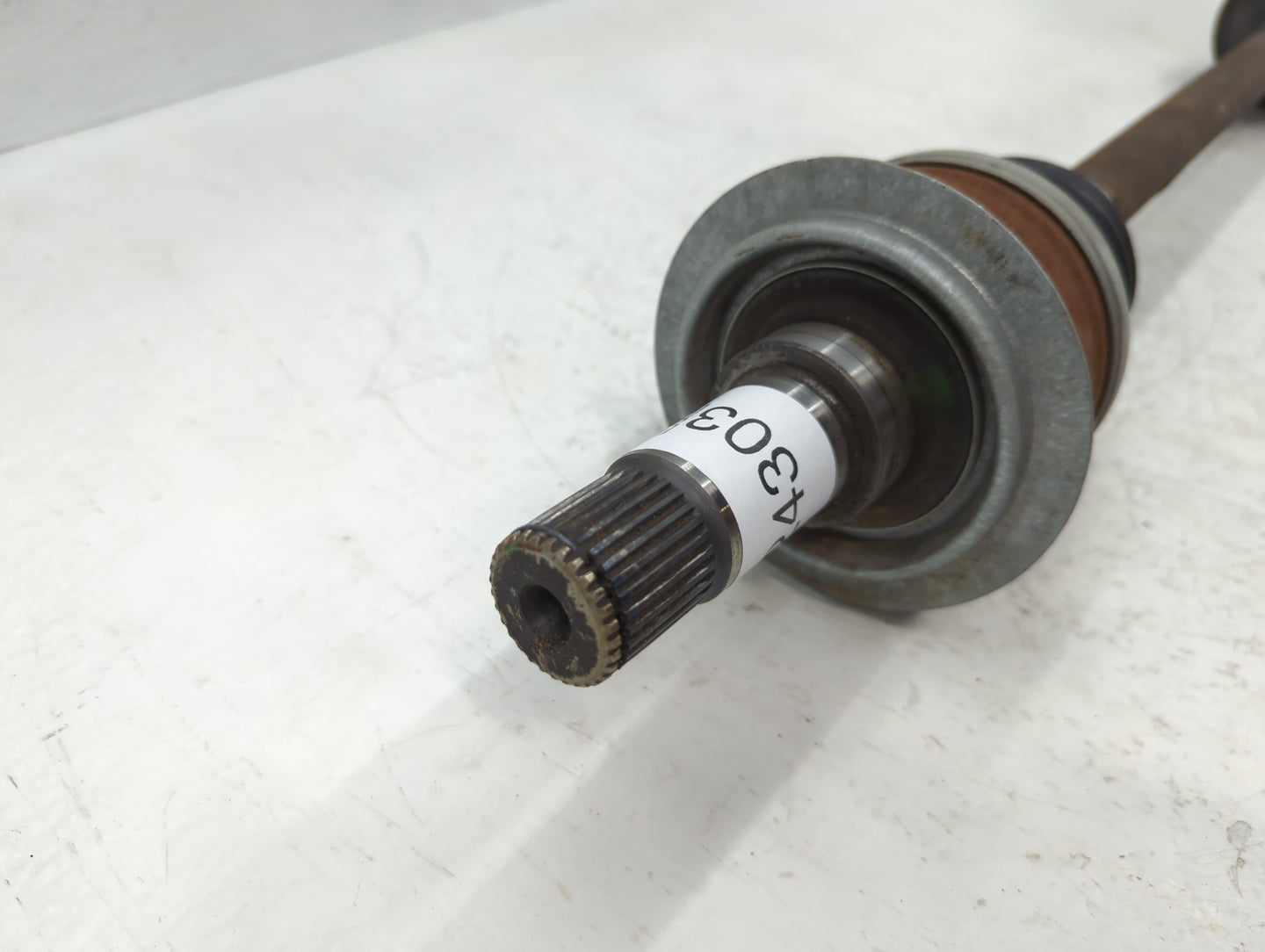 2012-2014 Chrysler 300 Axle Shaft Front Passenger Cv C/v - Oemusedautoparts1.com