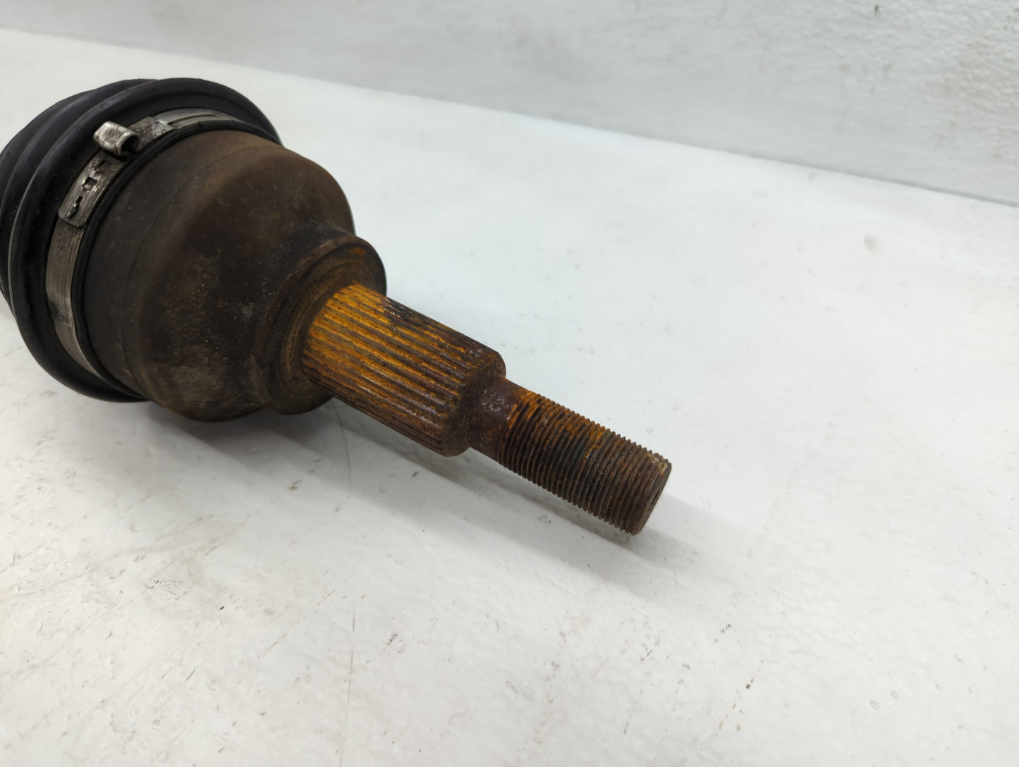 Chrysler 300 Axle Shaft Front Passenger Cv C/v - Oemusedautoparts1.com