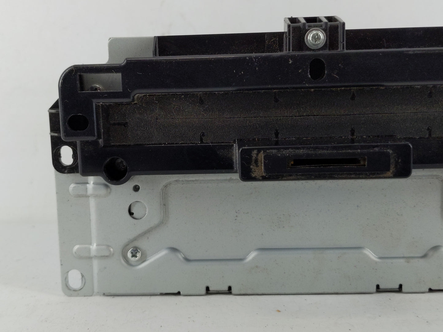 2013 Chrysler 300 Radio AM FM Cd Player Receiver Replacement P/N:P05091367AI Fits Fits 2014 OEM Used Auto Parts - Oemusedaut