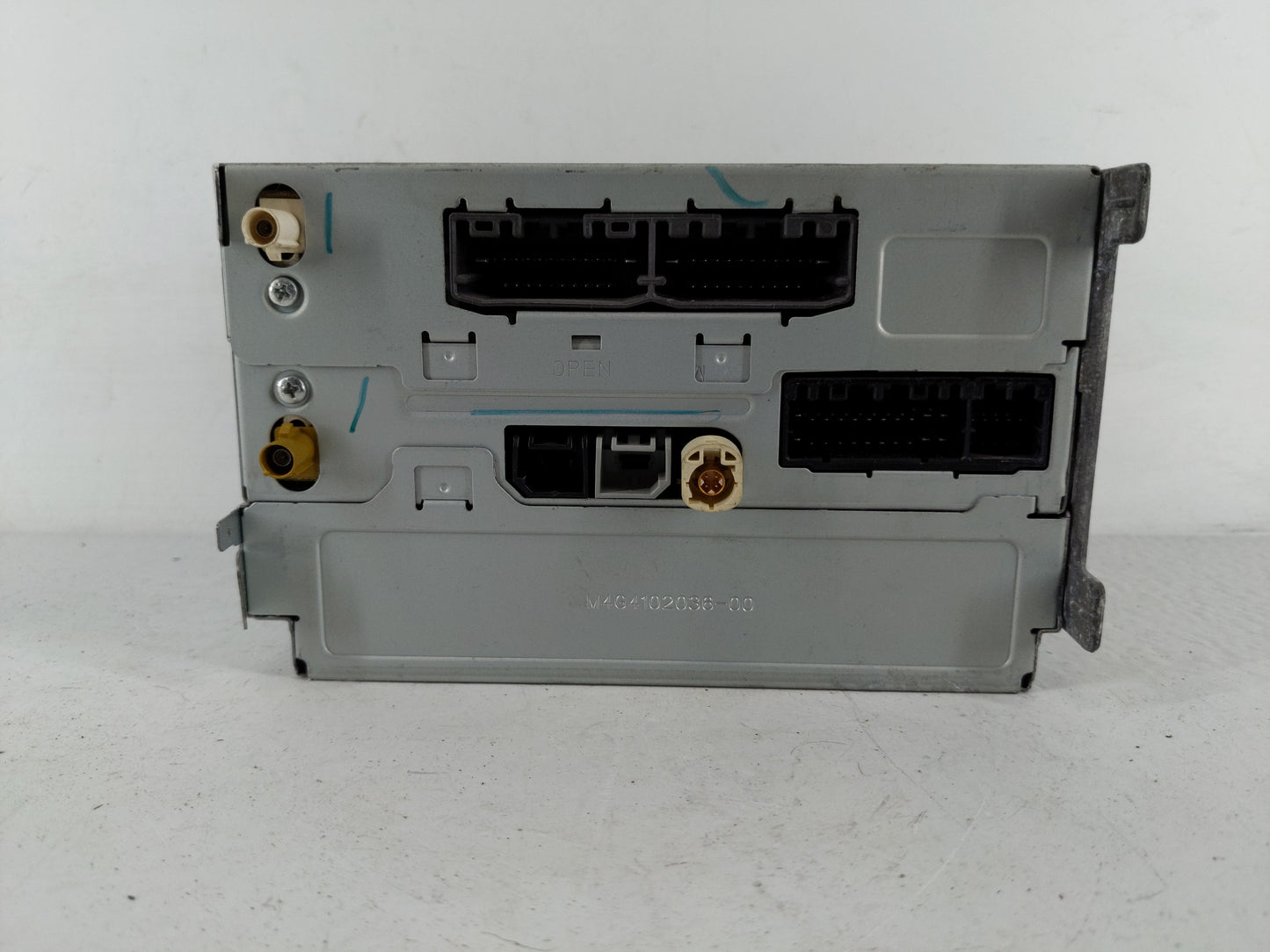 2013 Chrysler 300 Radio AM FM Cd Player Receiver Replacement P/N:P05091367AI Fits Fits 2014 OEM Used Auto Parts - Oemusedaut