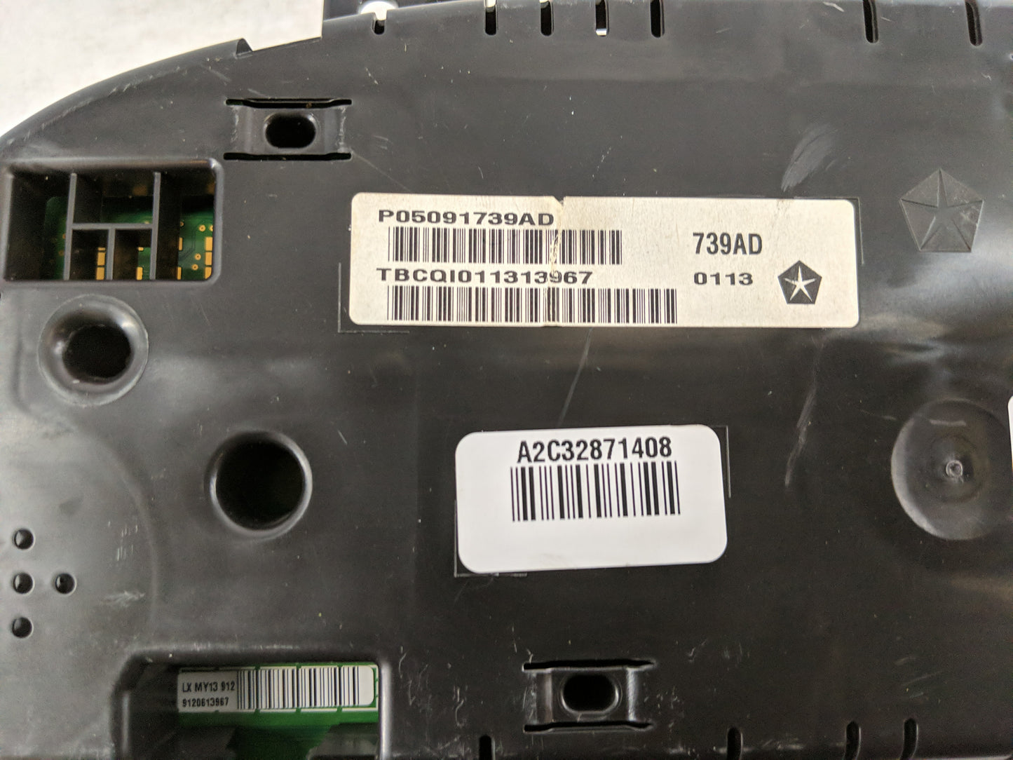 2013 Chrysler 300 Instrument Cluster Speedometer Gauges P/N:P05091739AD Fits OEM Used Auto Parts - Oemusedautoparts1.com