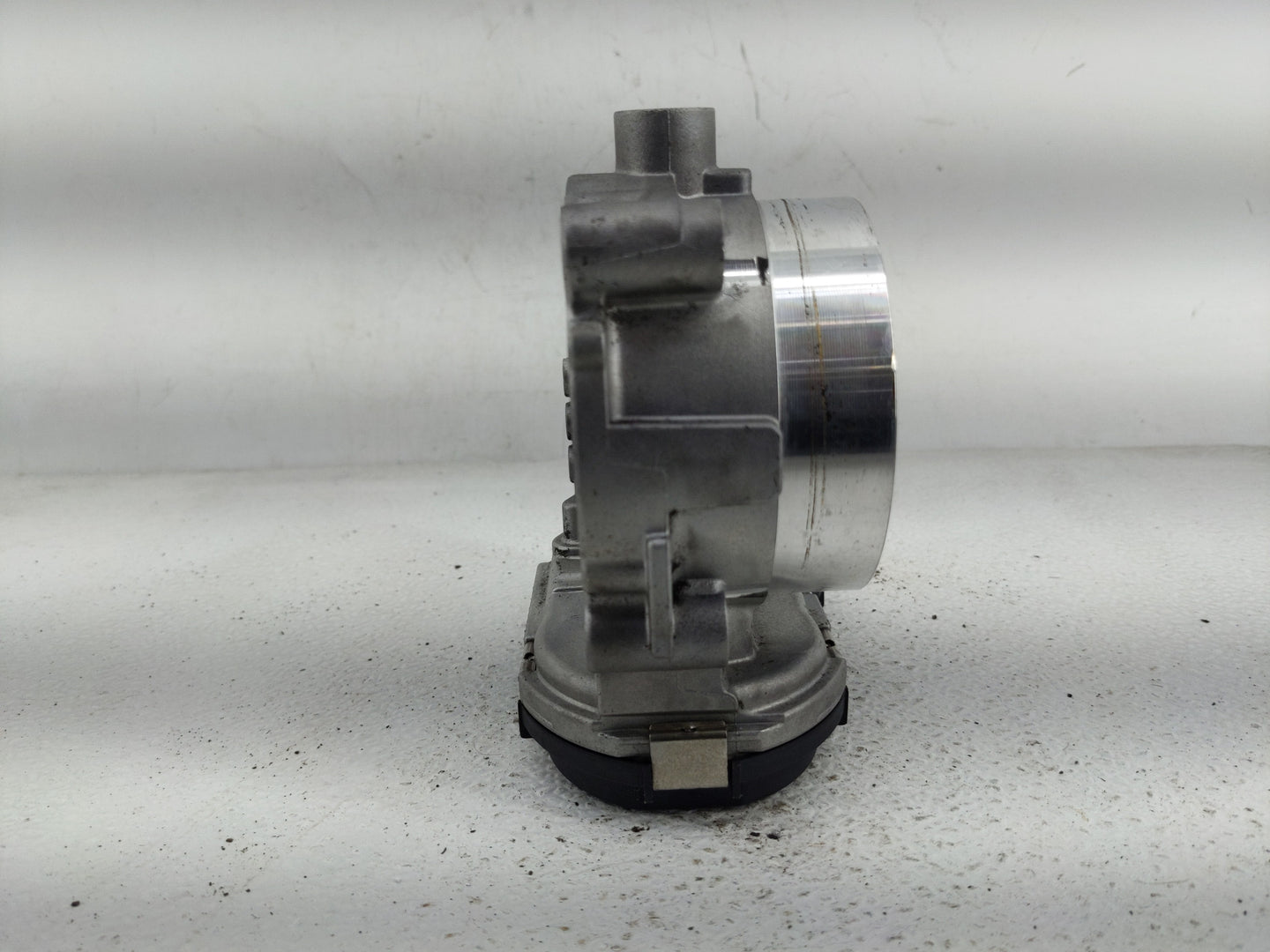 2011-2022 Chrysler 300 Throttle Body P/N:0 280 750 570 05184349AC Fits OEM Used Auto Parts - Oemusedautoparts1.com