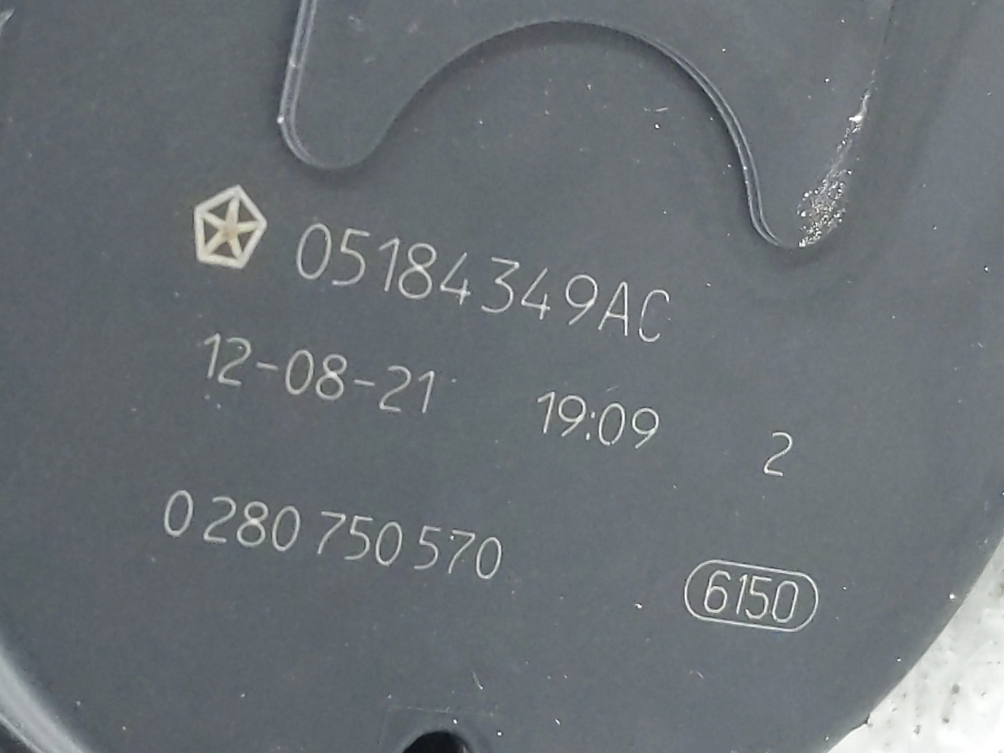 2011-2022 Chrysler 300 Throttle Body P/N:0 280 750 570 05184349AC Fits OEM Used Auto Parts - Oemusedautoparts1.com