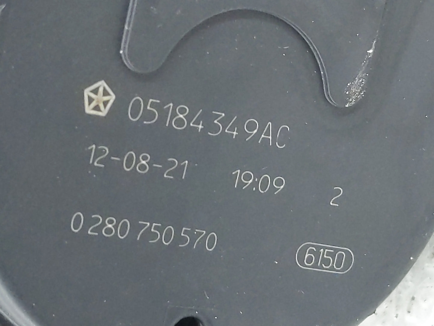 2011-2022 Chrysler 300 Throttle Body P/N:0 280 750 570 05184349AC Fits OEM Used Auto Parts - Oemusedautoparts1.com