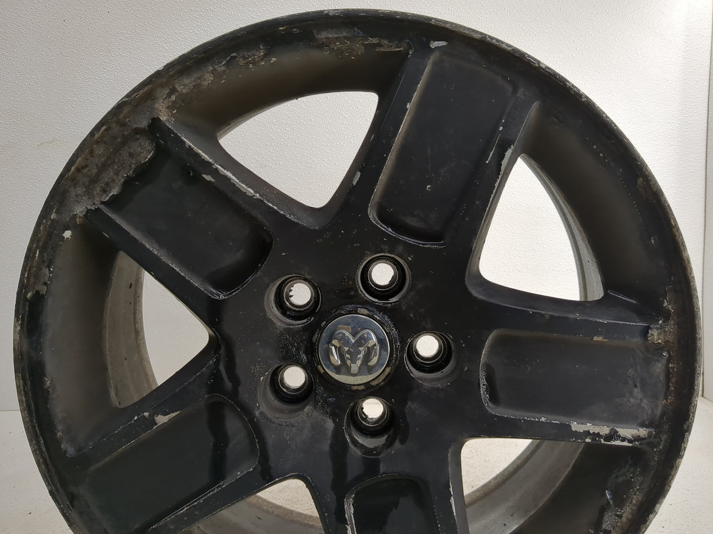 2011-2014 Chrysler 300 Oem Wheel Rim 1245920 - Oemusedautoparts1.com