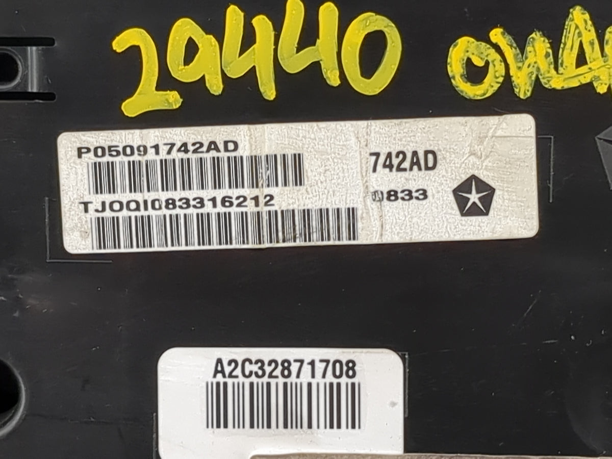 2013 Chrysler 300 Instrument Cluster Speedometer Gauges P/N:P05091742AD Miles:156K Fits OEM Used Auto Parts - Oemusedautopar
