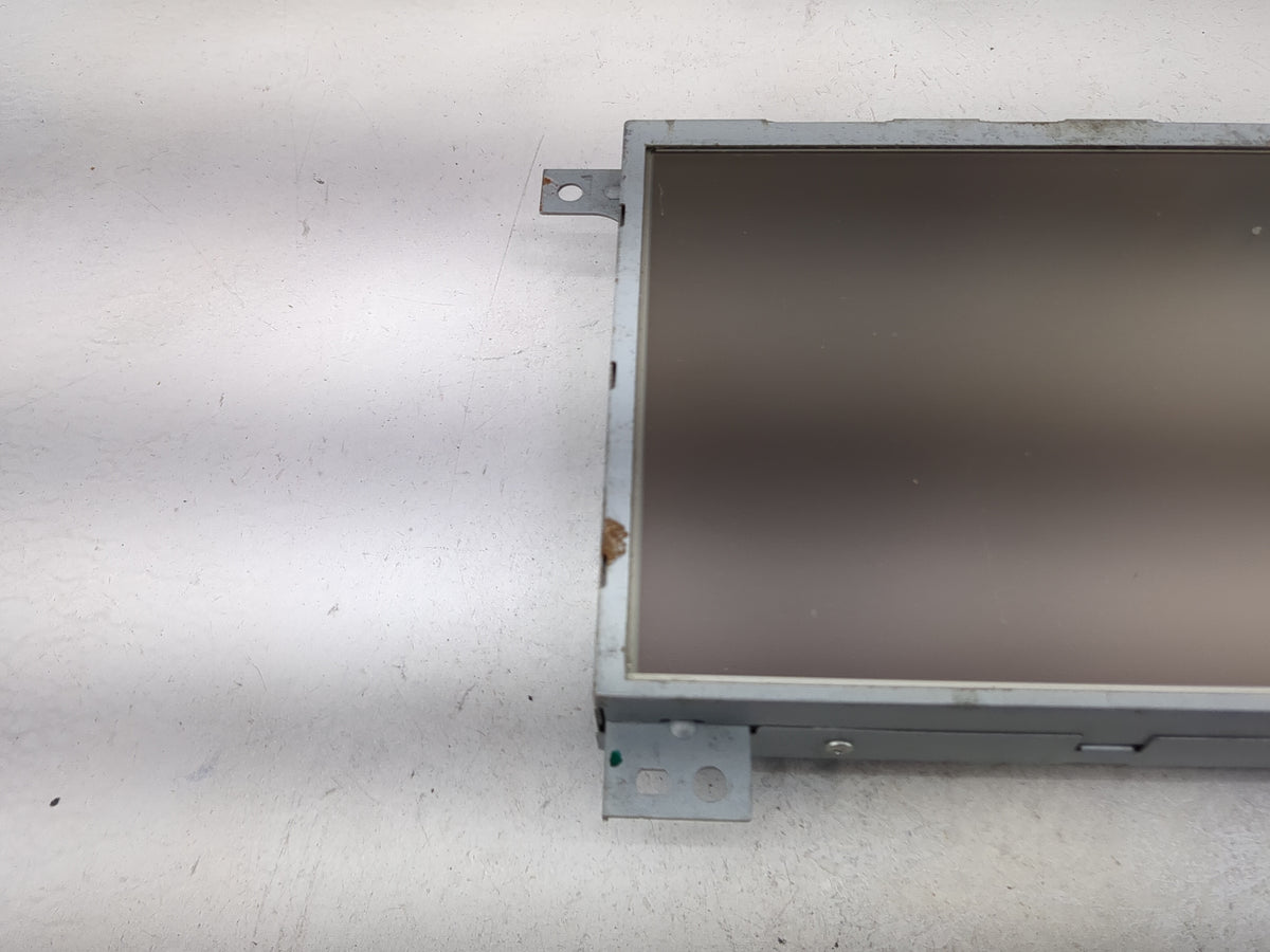 2011-2014 Chrysler 300 Information Radio Display Screen 1246715 - Oemusedautoparts1.com