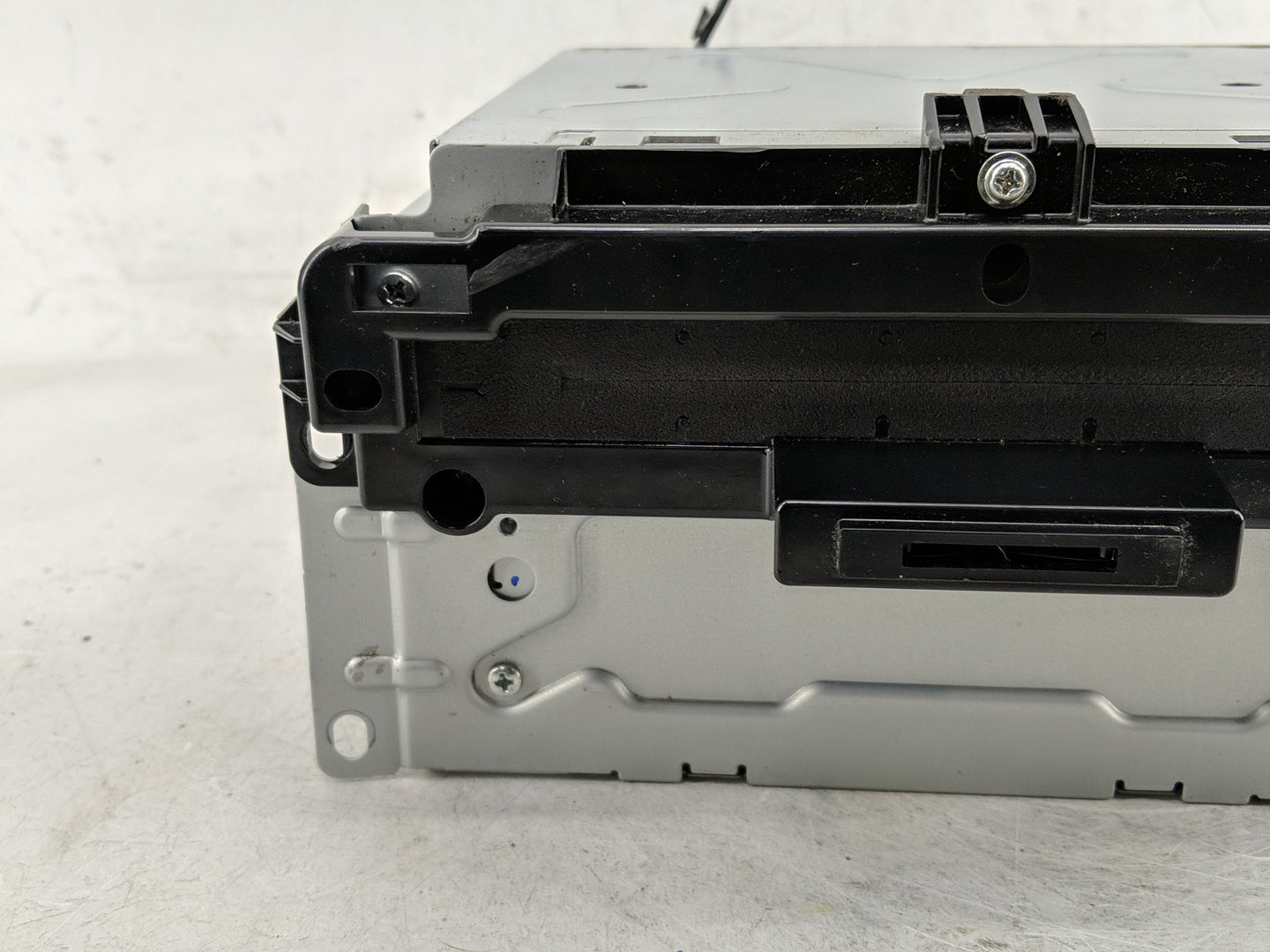 2012-2014 Chrysler 300 Radio AM FM Cd Player Receiver Replacement P/N:P05091367AI Fits Fits 2012 2013 2014 OEM Used Auto Par